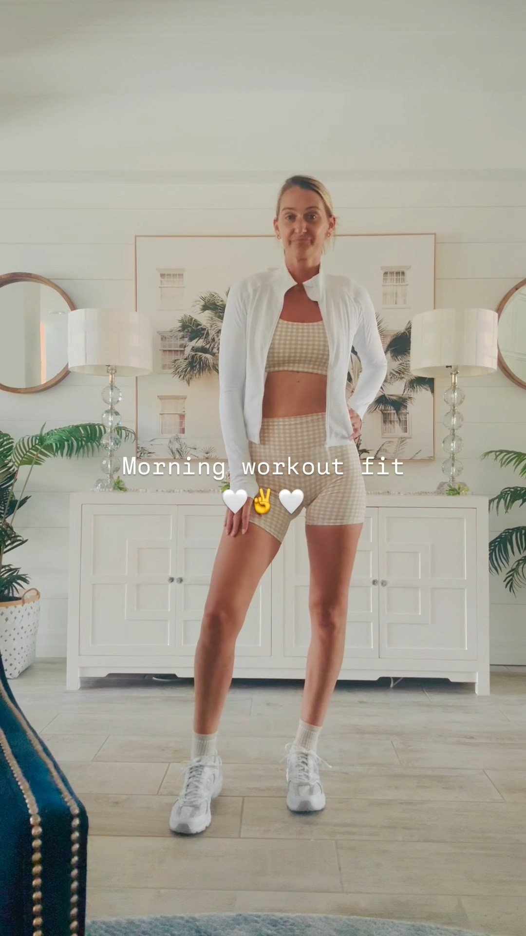 One of my favorite workout sets from Astoria activewear! 

#workoutset#momoutfit#outfitinspo#activewear#newbalance

#LTKFindsUnder100 #LTKActive #LTKShoeCrush