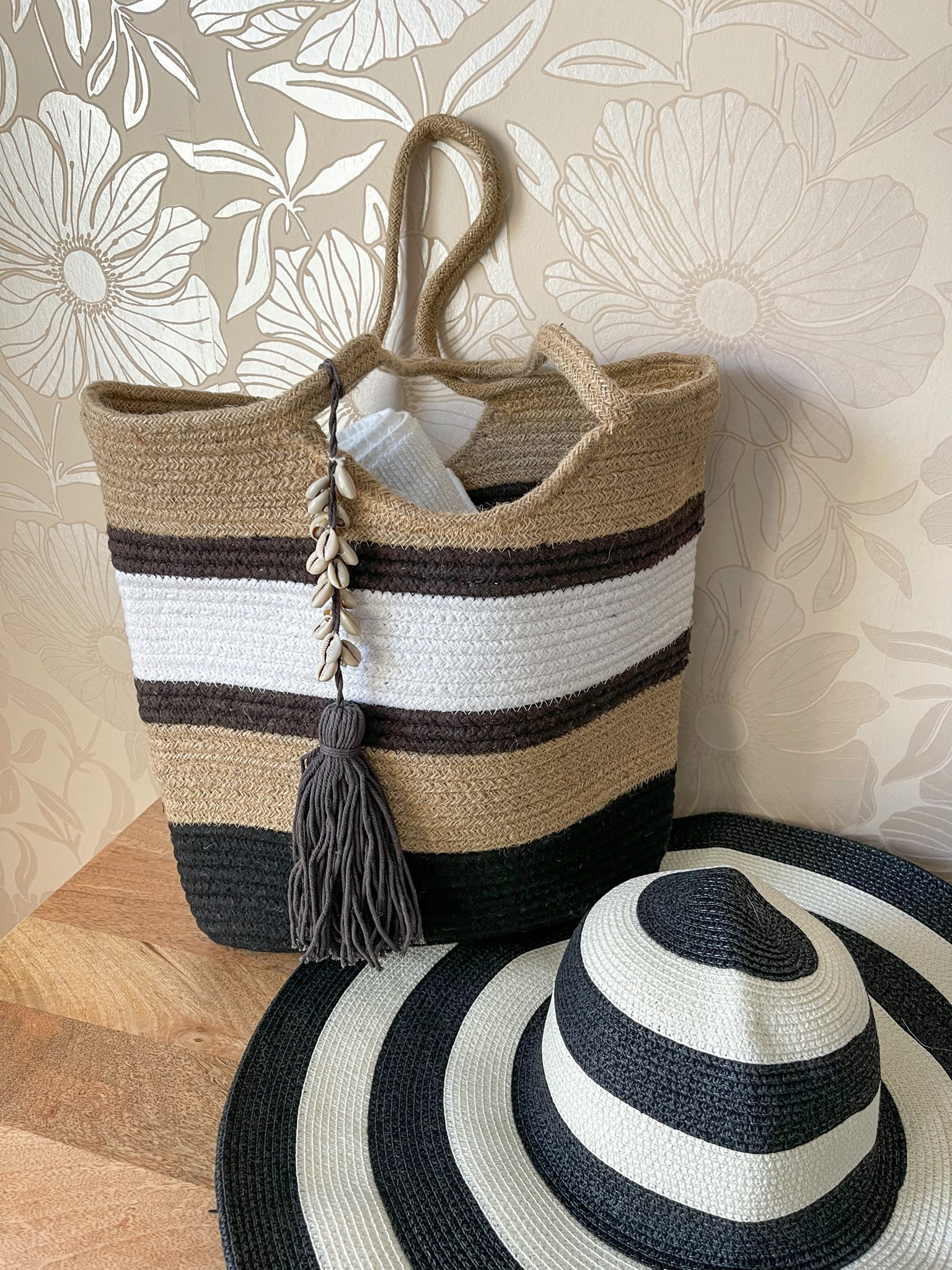 The perfect jute tote! 

Beach tote, tote bag, wide brim hat, summer, spring

#LTKSeasonal #LTKunder50 #LTKitbag