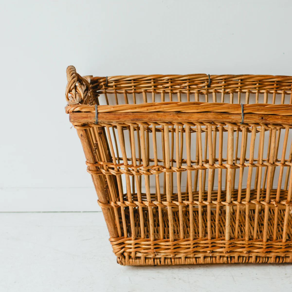 Grande Belgian Laundry Basket - decor - elsie green | Elsie Green US