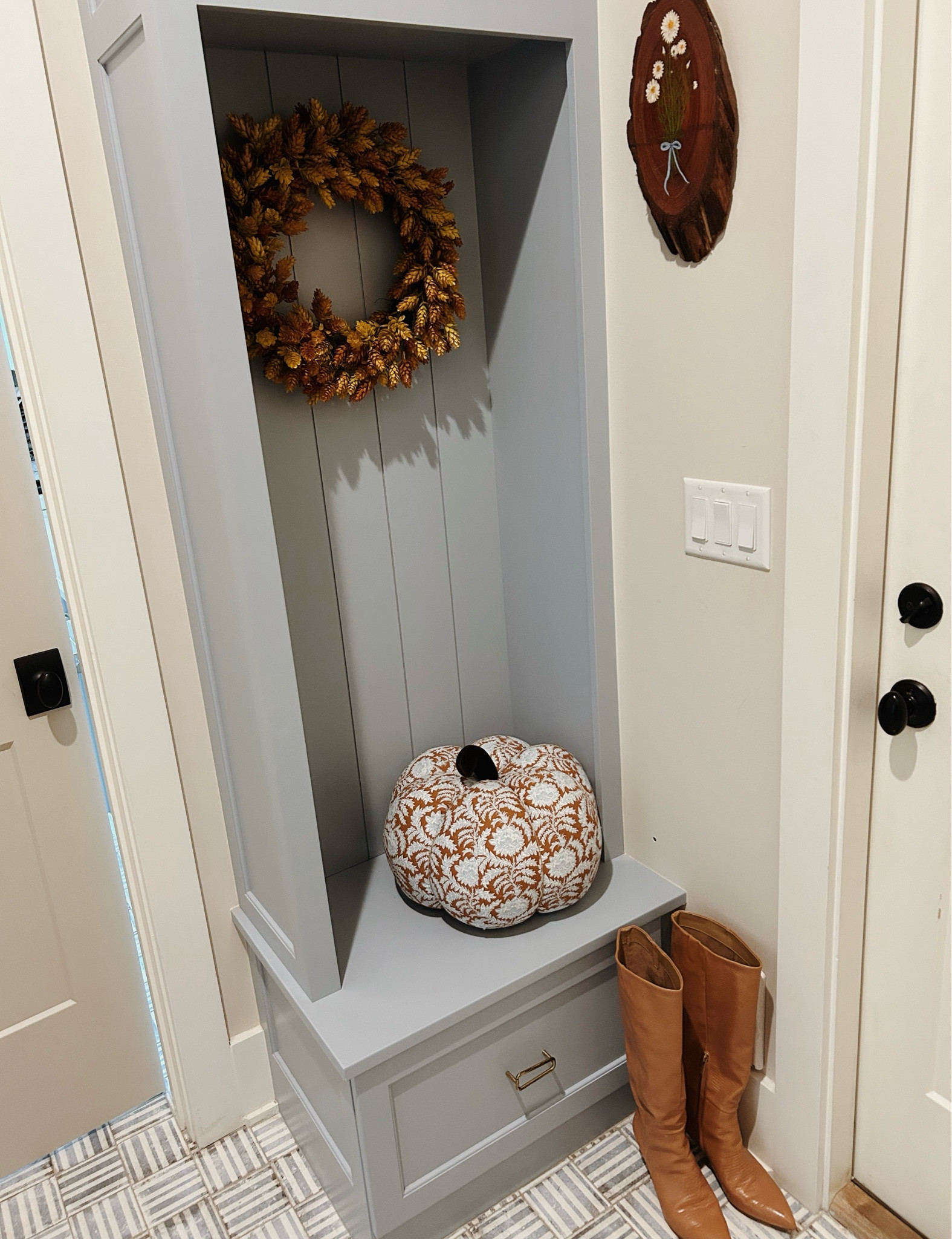 Happy First Day of October 🍁

#LTKHome #LTKSeasonal