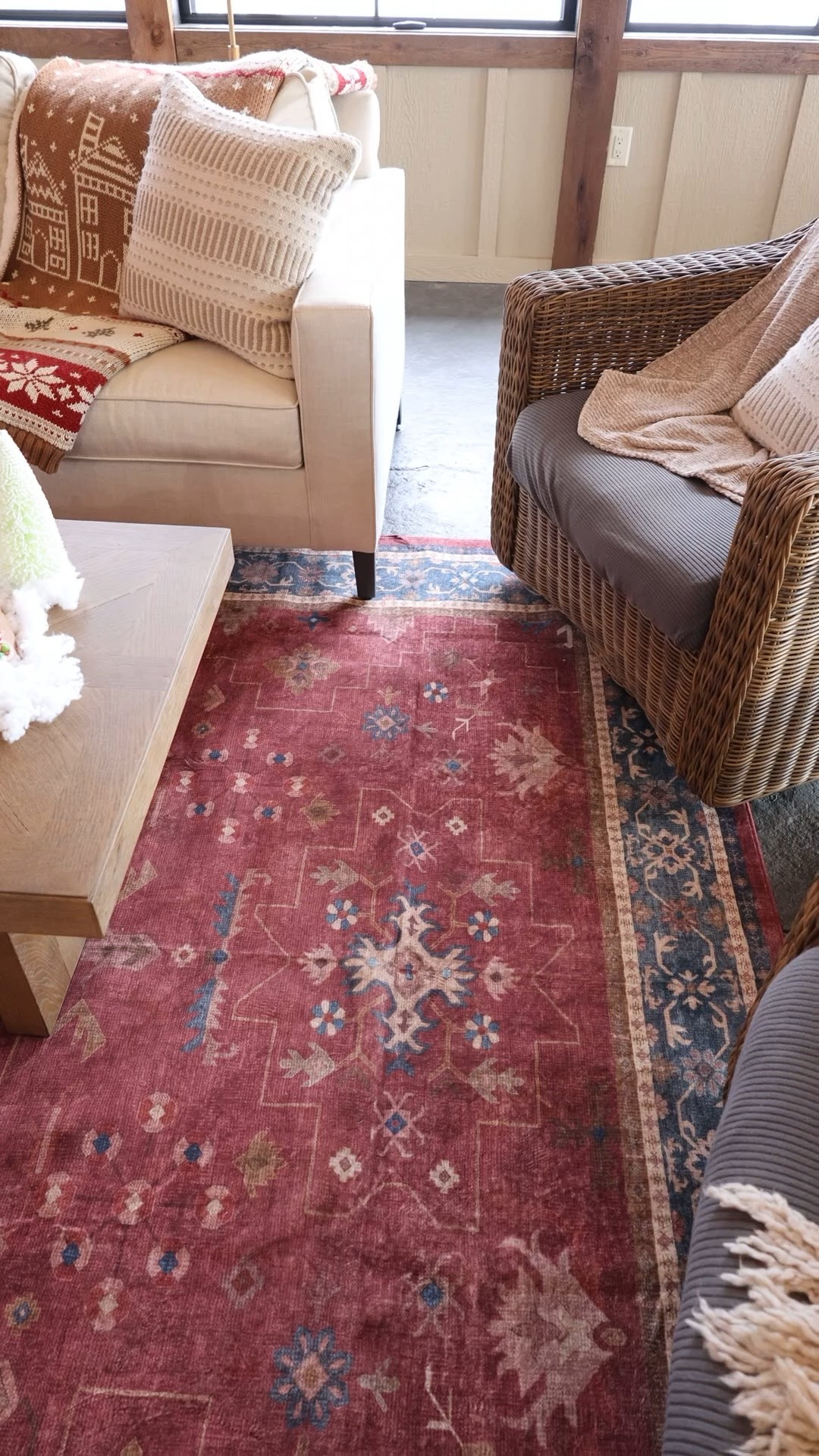 Holiday Rug 🎄✨🥰

#LTKHoliday #LTKSeasonal #LTKHome