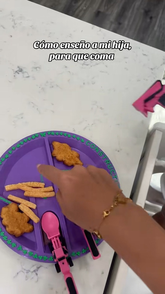 Comiendo con mi hija 

#LTKFamily #LTKBaby #LTKKids