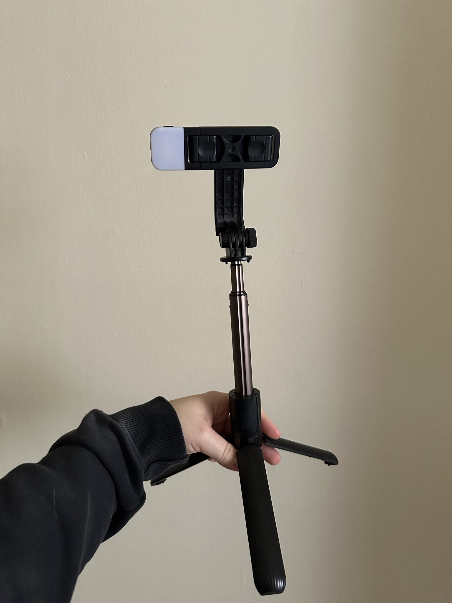 My current go to tripod for my phone! Super compact, versatile and lightweight! 

#LTKfindsunder50