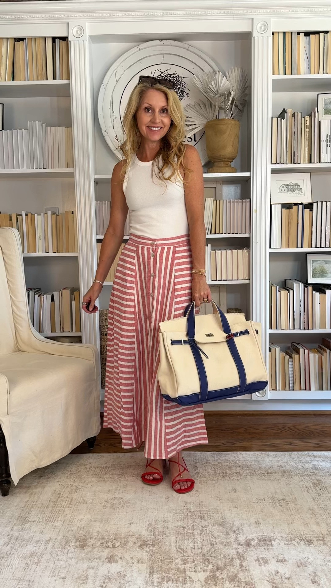 This comes in a blue too! Wearing a S and it’s such great fabric!!

#LTKdayinmylife #LTKootd #LTKSeasonal