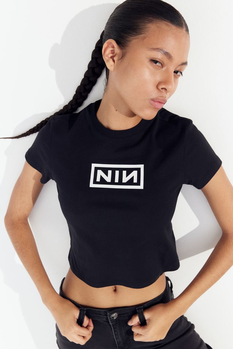 Printed T-shirt - Crew-neck - Short sleeve - Black/Nine Inch Nails - Ladies | H&M US | H&M (US + CA)