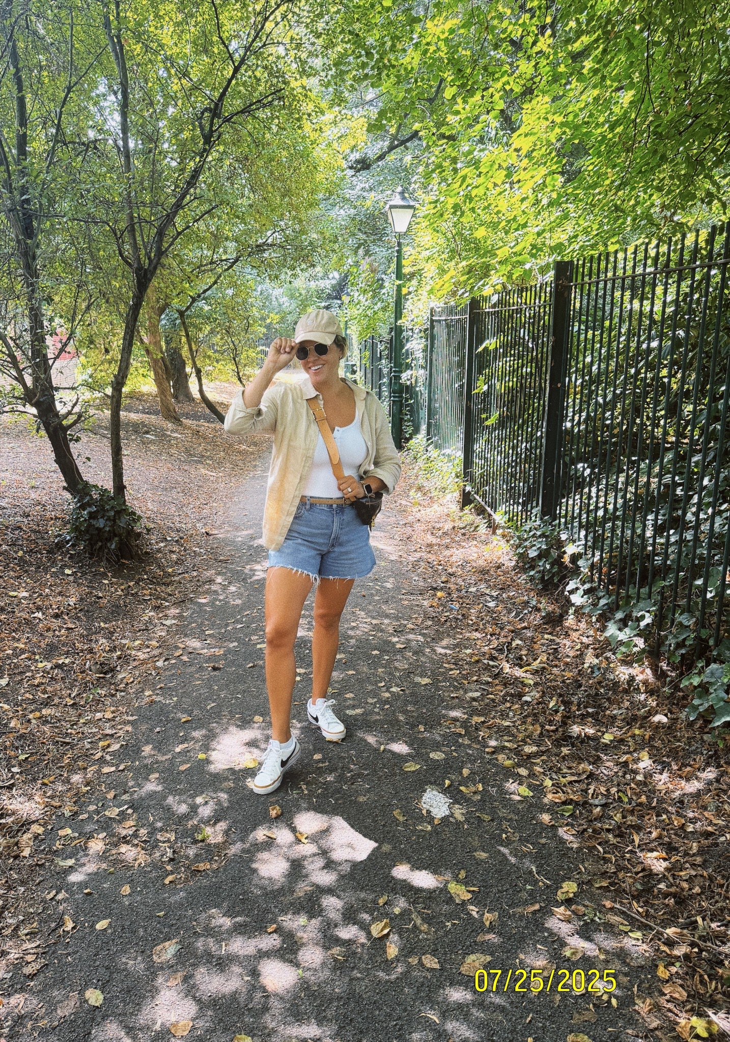 My easy go to everyday mom look! 

#LTKFindsUnder50 #LTKStyleTip #LTKMidsize