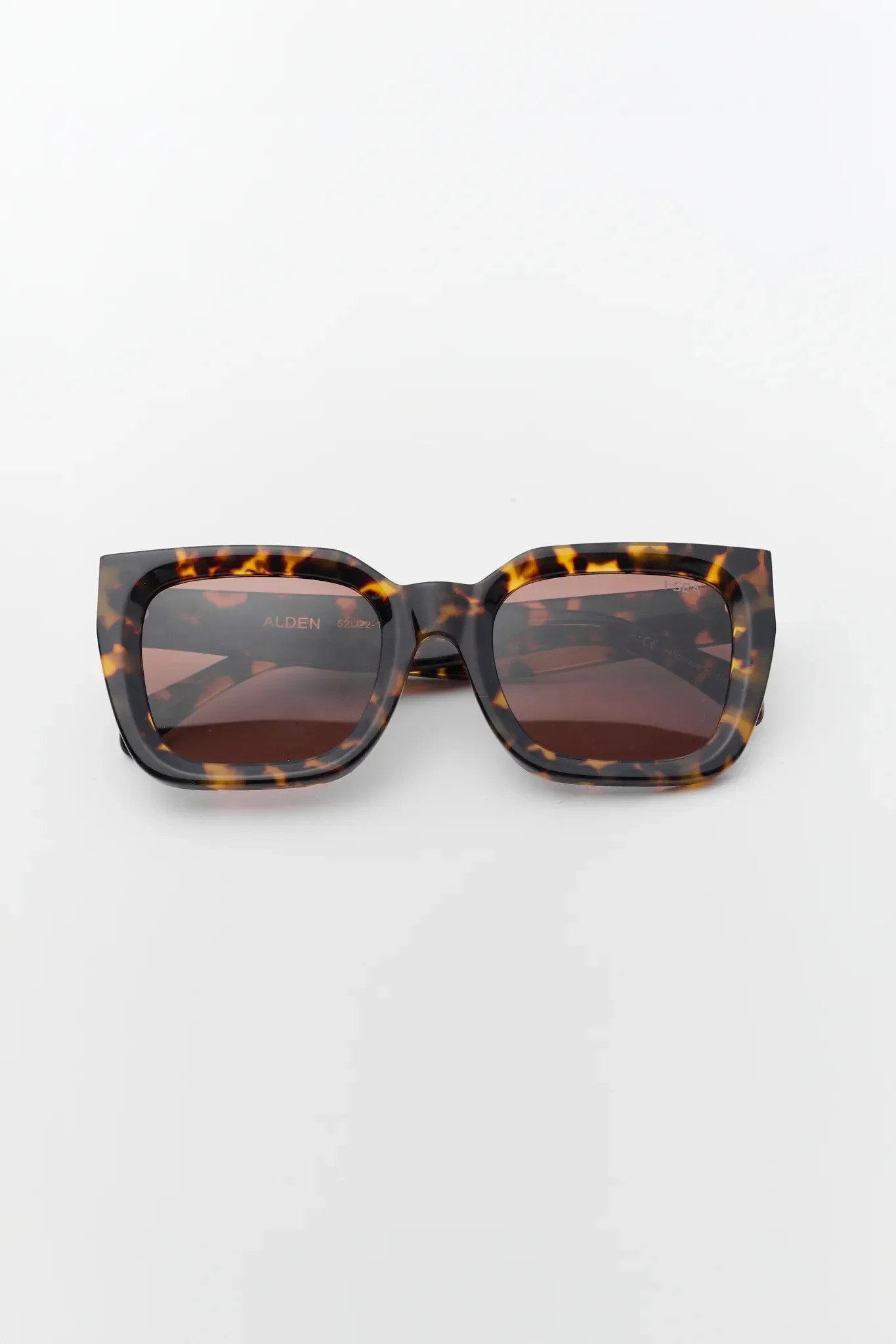 Alden Tortoise Polarized Cat Eye Sunglasses | Avara