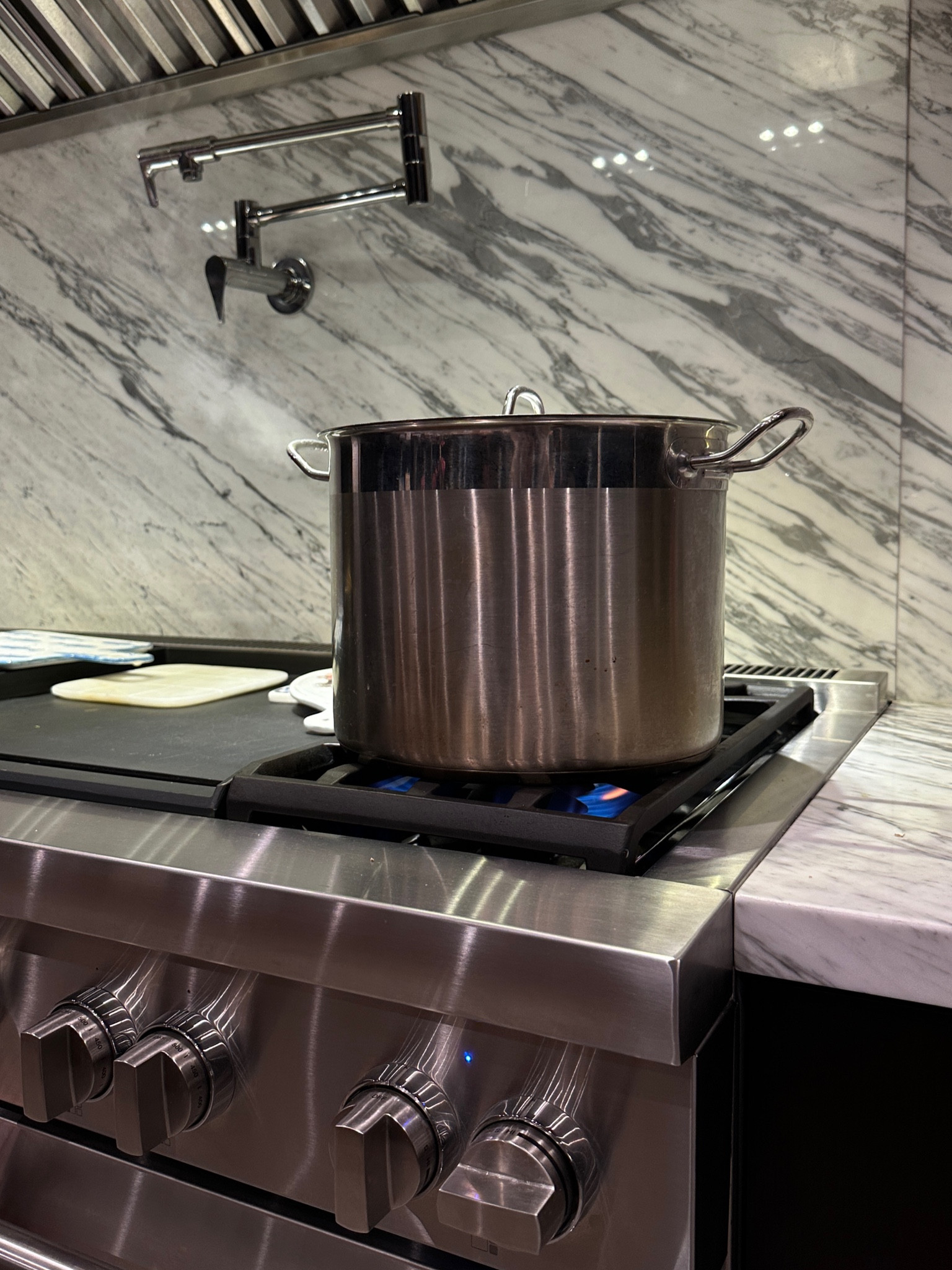 Big pot for big cooking. Every home could use one of these. It also makes an amazing gift. The quality is far superior than the Amazon basics. I’m using it today to cook lobster and crab for a family dinner. 

#LTKParties #LTKHome #LTKFamily