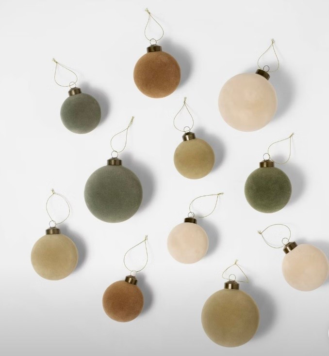 Set of 11 Velvet Ornaments $35

#LTKHome #LTKFindsUnder50 #LTKSeasonal