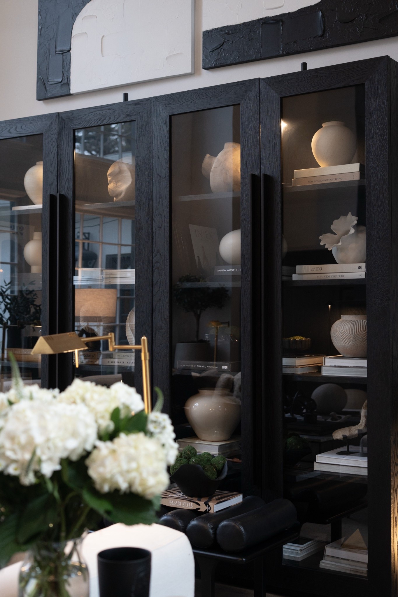 OMG !!!!! I’m heading into the new year focused on intention and elevated details. High contrast, clean lines, and thoughtfully styled pieces like this set the tone for a fresh start—calm, confident, and a home that feels grounded and ready for everything the new year brings. I cannot get enough! 

#LTKOver40 #LTKSeasonal #LTKHome