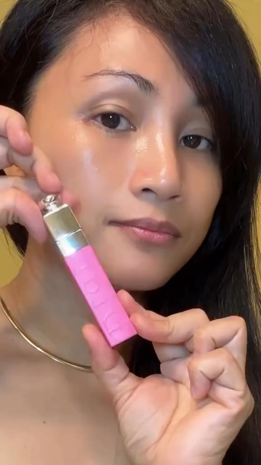 Just a little pink moment with @Dior 💕
The Dior Addict Lip Tattoo gives that natural flush — lightweight, long-lasting, and effortless.
Perfect for those “no-makeup but still polished” days ✨

#DiorBeauty #DiorAddictLipTattoo #DiorMakeup #DiorLipstick #BeautyCreator #SoftGlam #GlowySkin #PinkLip #MakeupRoutine #LuxuryBeauty #EverydayGlam #EffortlessBeauty #LamborlaBeauty