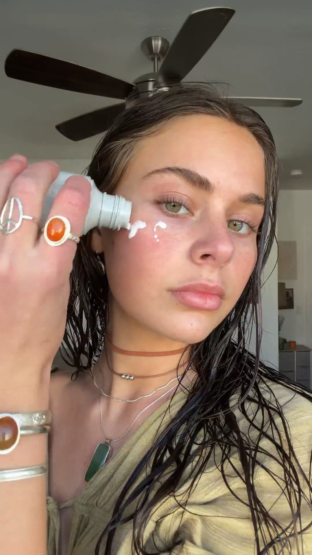 Get ready with me! Glowy makeup inspo 
-
-
#glowymakeup#beauty#makeup

#LTKdayinmylife #LTKgrwm #LTKselfcare