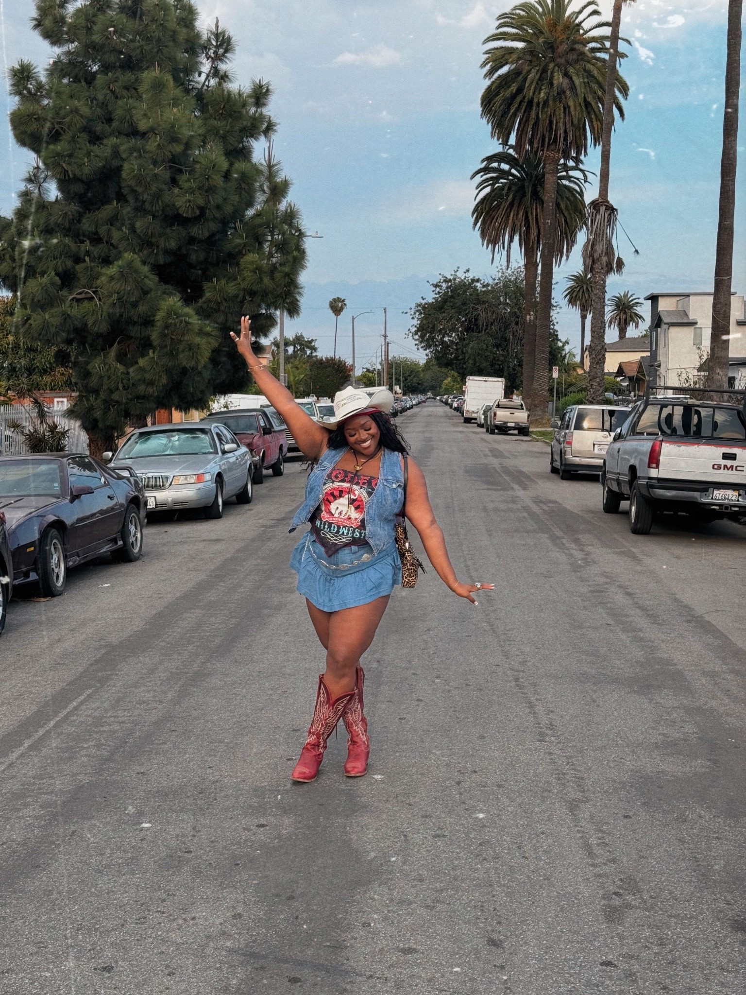 Midsize country concert outfit with the comfiest red cowboy boots 🍒🇺🇸 summer outfit 

#LTKStyleTip #LTKMidsize #LTKShoeCrush