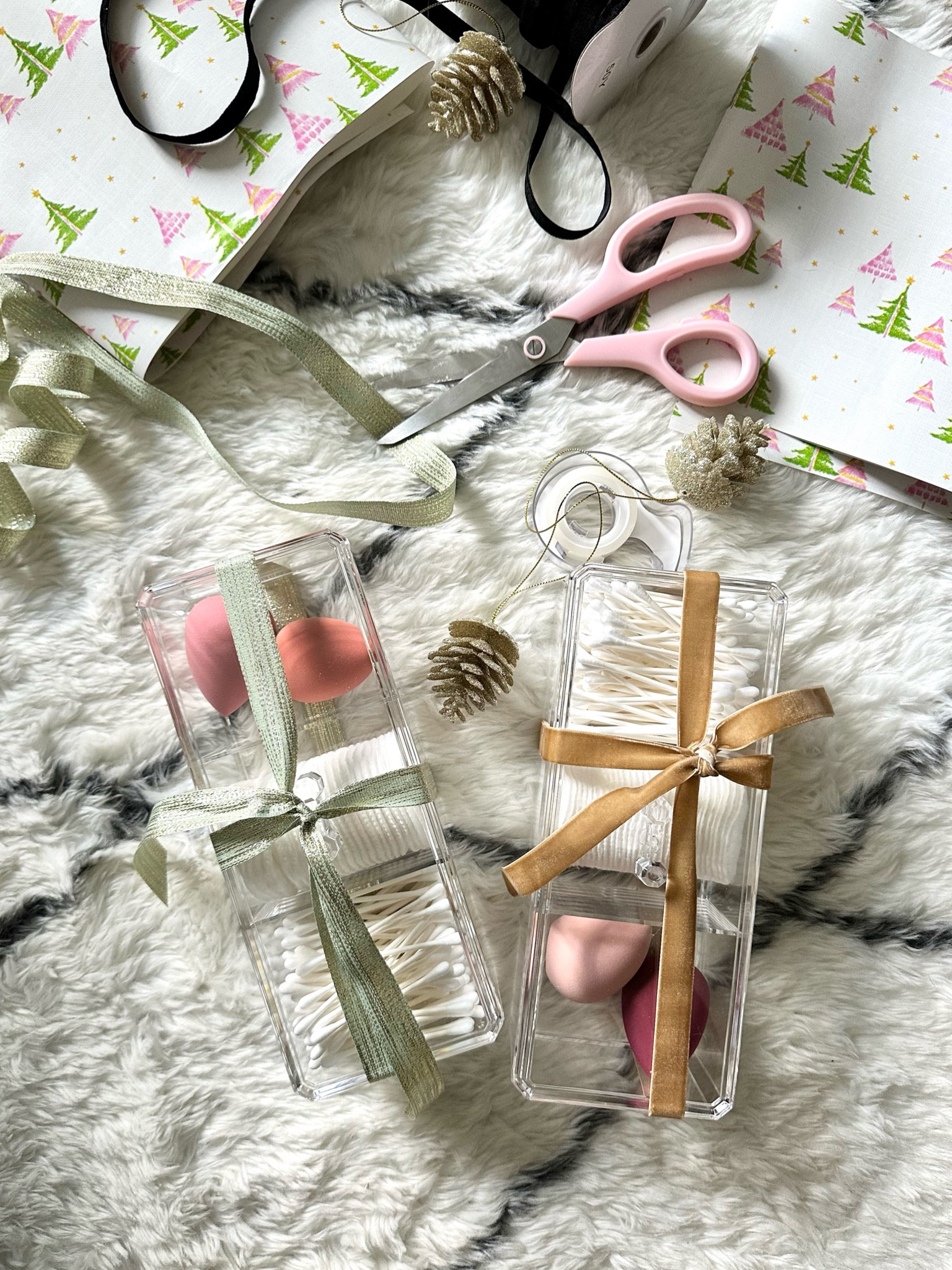 Last minute gift idea 

#LTKGiftGuide #LTKbeauty