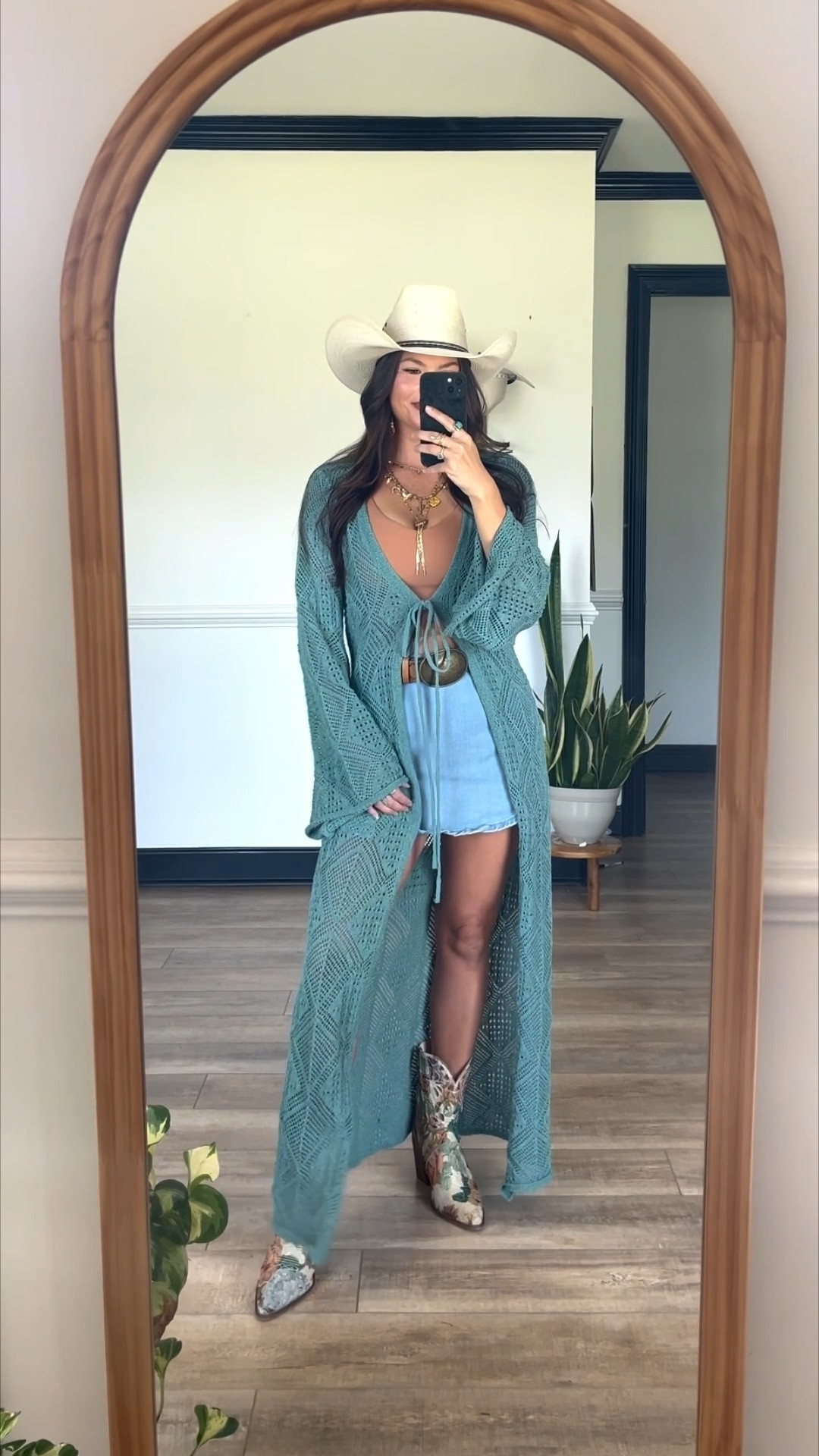 Kimono look styled for summer! Kimono is light weight & easy to style. Code LORILYNN40 for 40% off boots 💘

#LTKSeasonal #LTKootd #LTKFestival