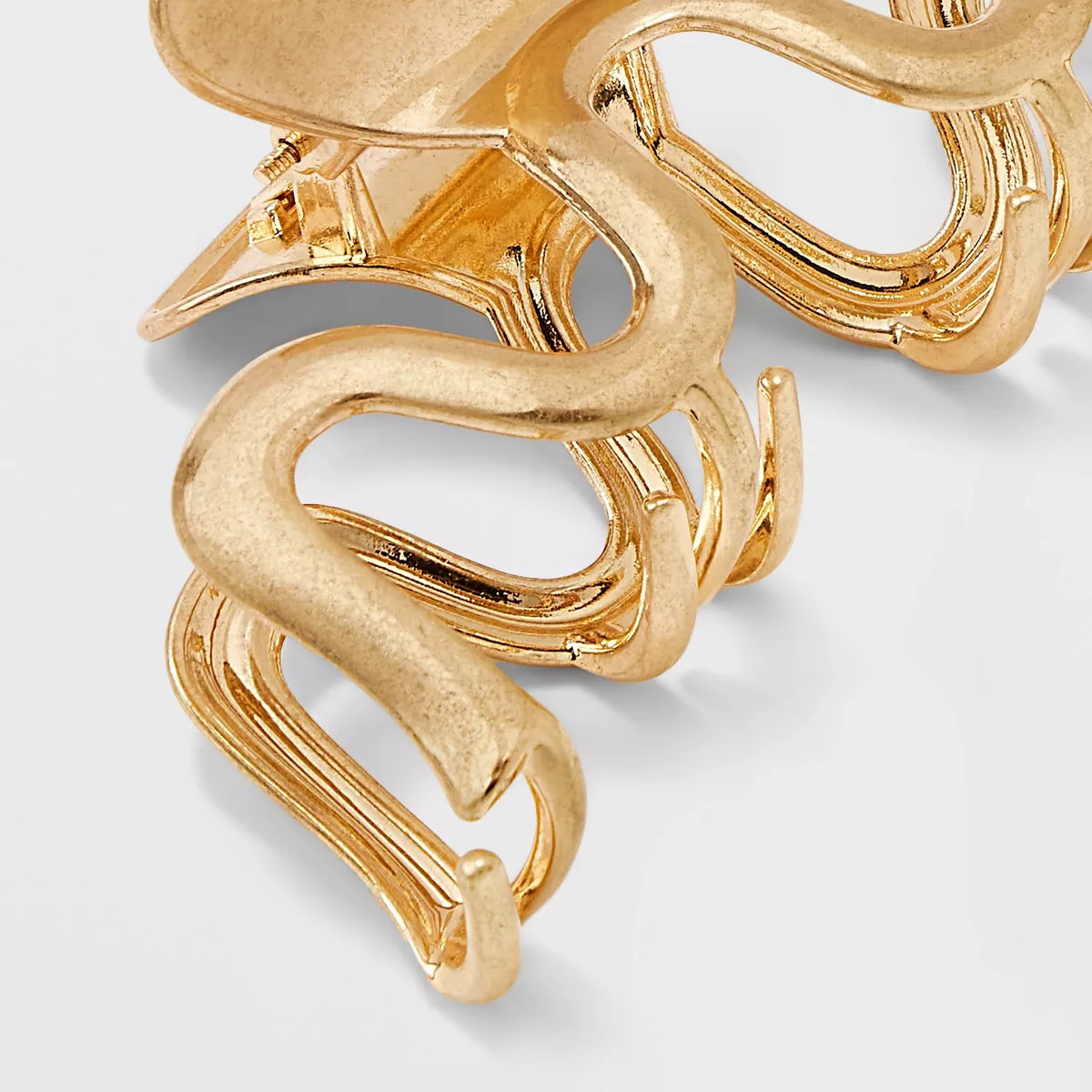 Metal Wavy Claw Hair Clip - Universal Thread™ | Target