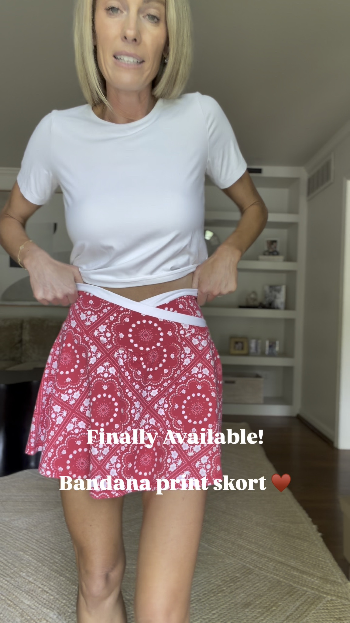 Size small!! The cutest!! 

M top for a little more length. Size up one!