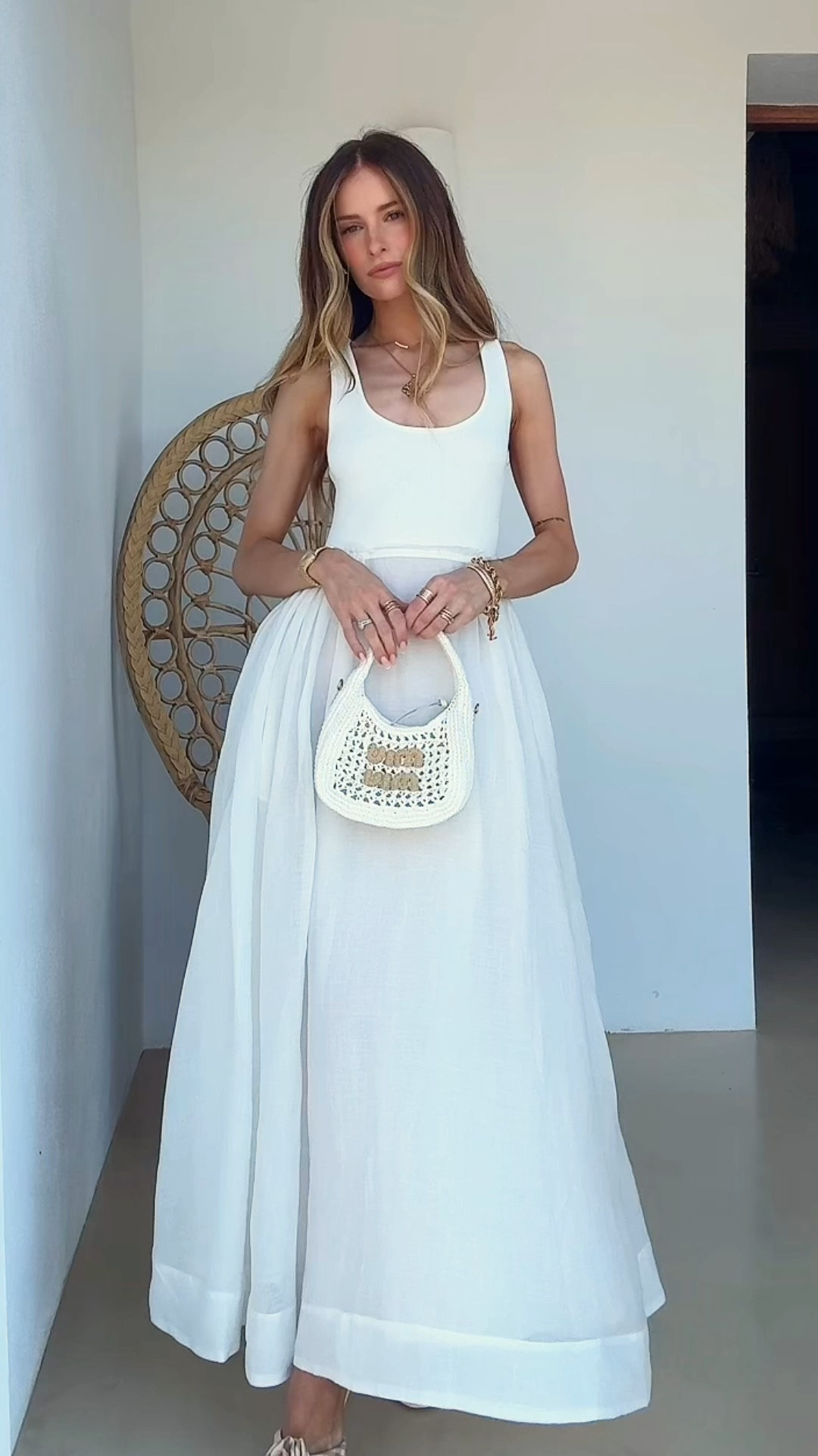Perfect white holiday dress 

#LTKdatenight #LTKeurope #LTKsummer