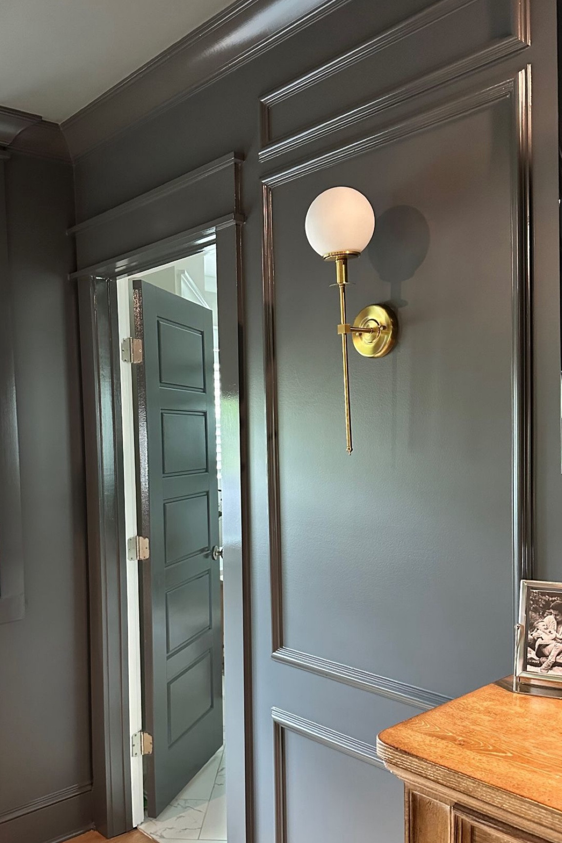 Bedroom Refresh: Paint Colors
Walls: Sherwin Williams Peppercorn Matte
Doors + Trim: Sherwin Williams Peppercorn Gloss
Ceiling: Sherwin Williams Cityscape Flat


#LTKHome #LTKFamily #LTKBacktoSchool