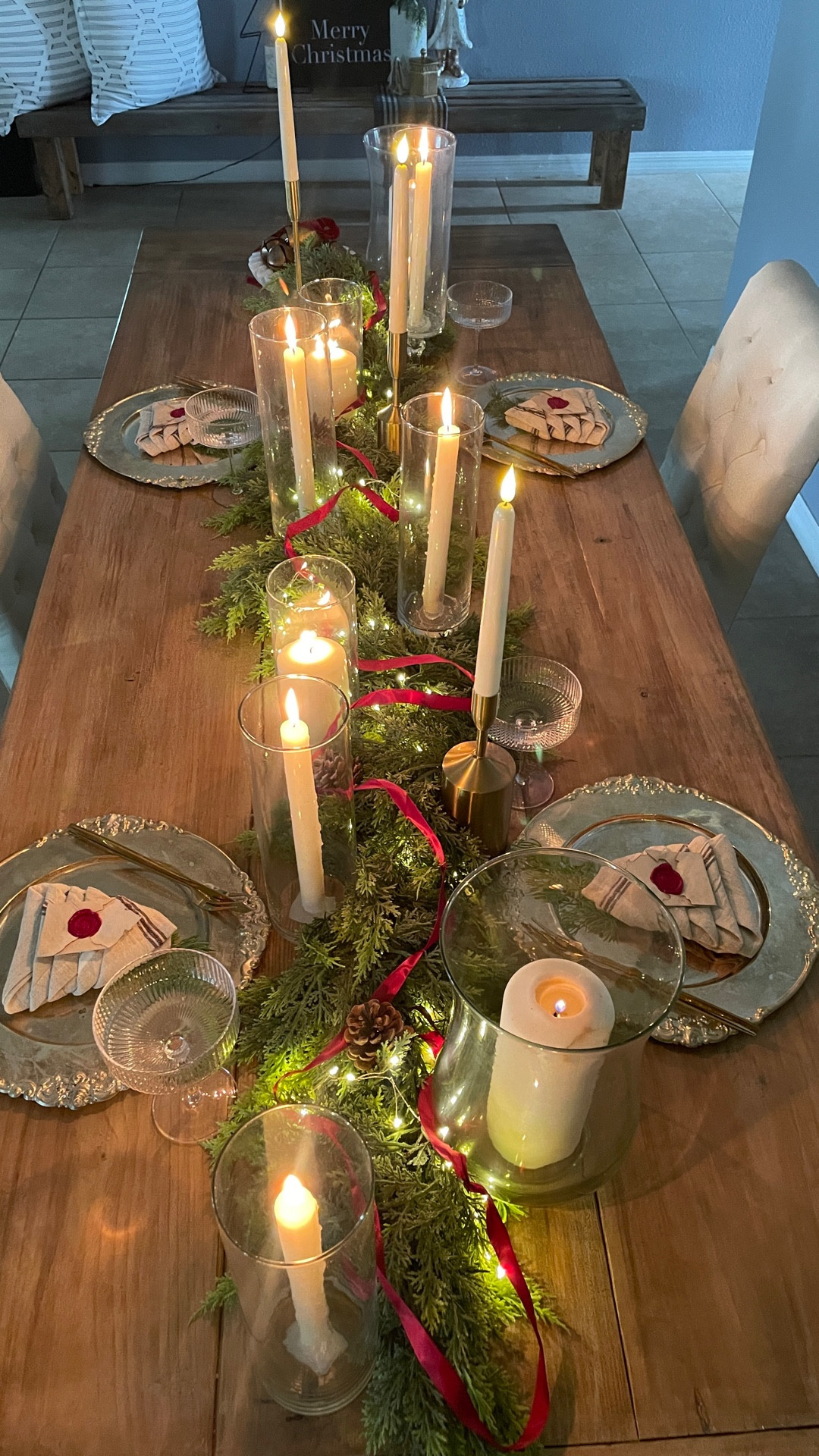 Holiday Dining 

#LTKHome #LTKHoliday #LTKSeasonal