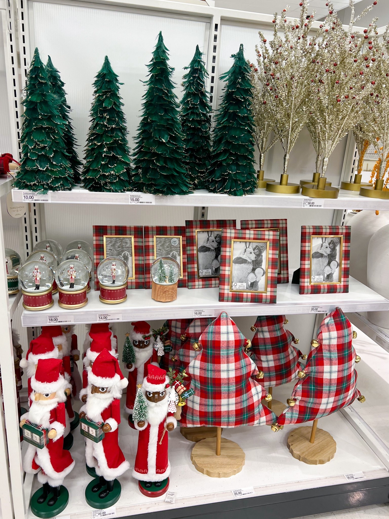 30% off Christmas decor this week at Target! Please note, picture frames are NOT part of the sale. 

#targetchristmas #christmasfinds #christmastree #mantledecor

#LTKSaleAlert #LTKHoliday #LTKHome