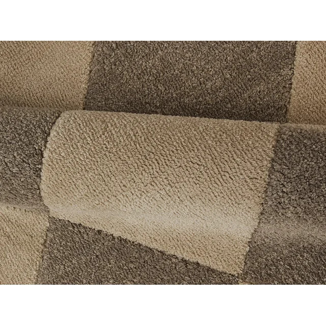Better Homes & Gardens Brown Diamond Indoor 8' x 10' Area Rug | Walmart (US)