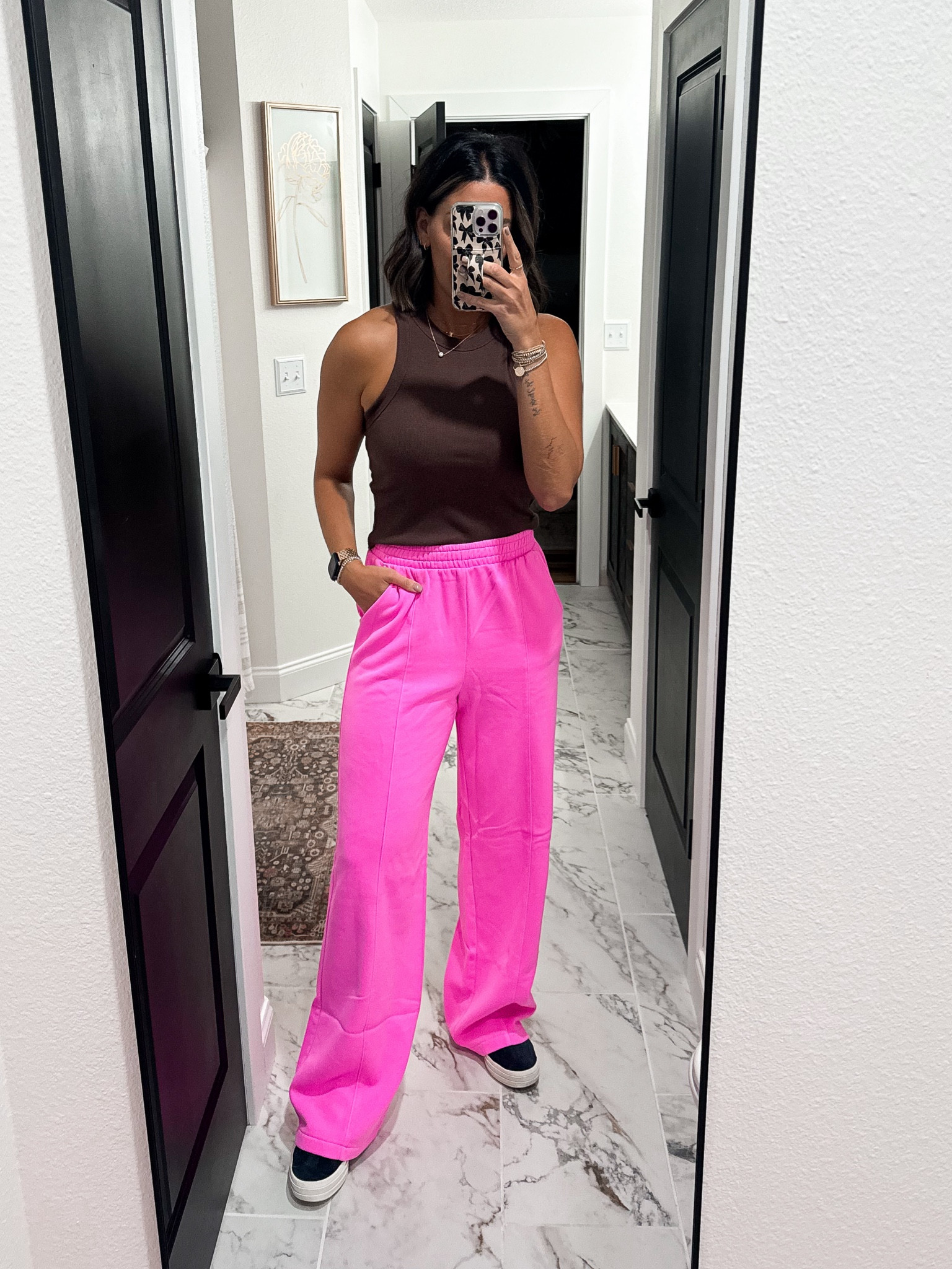 Tank-medium
Wideleg sweatpants-medium tall (I’m 5’9.5 and they are super long)

#LTKSaleAlert #LTKStyleTip