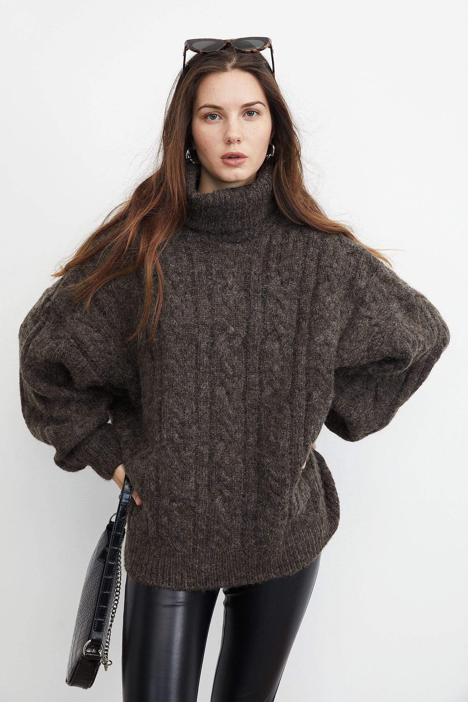Chunky Chocolate Cable Knit Turtleneck | J.ING