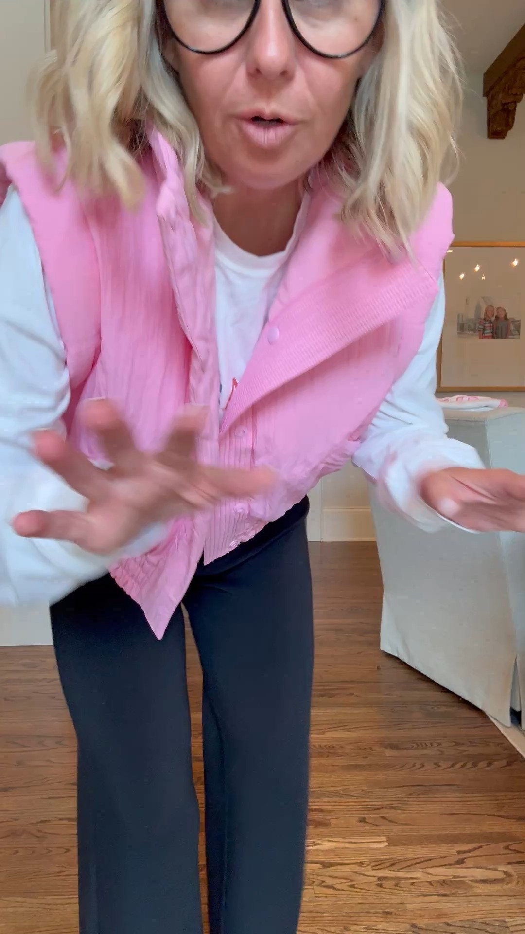 How to… wear a t shirts but still look cute! 1. Accessorize (I’m about to) 2. Cute shoes 3. Fab layer! 

Done and done!

#LTKStyleTip #LTKGiftGuide #LTKHoliday