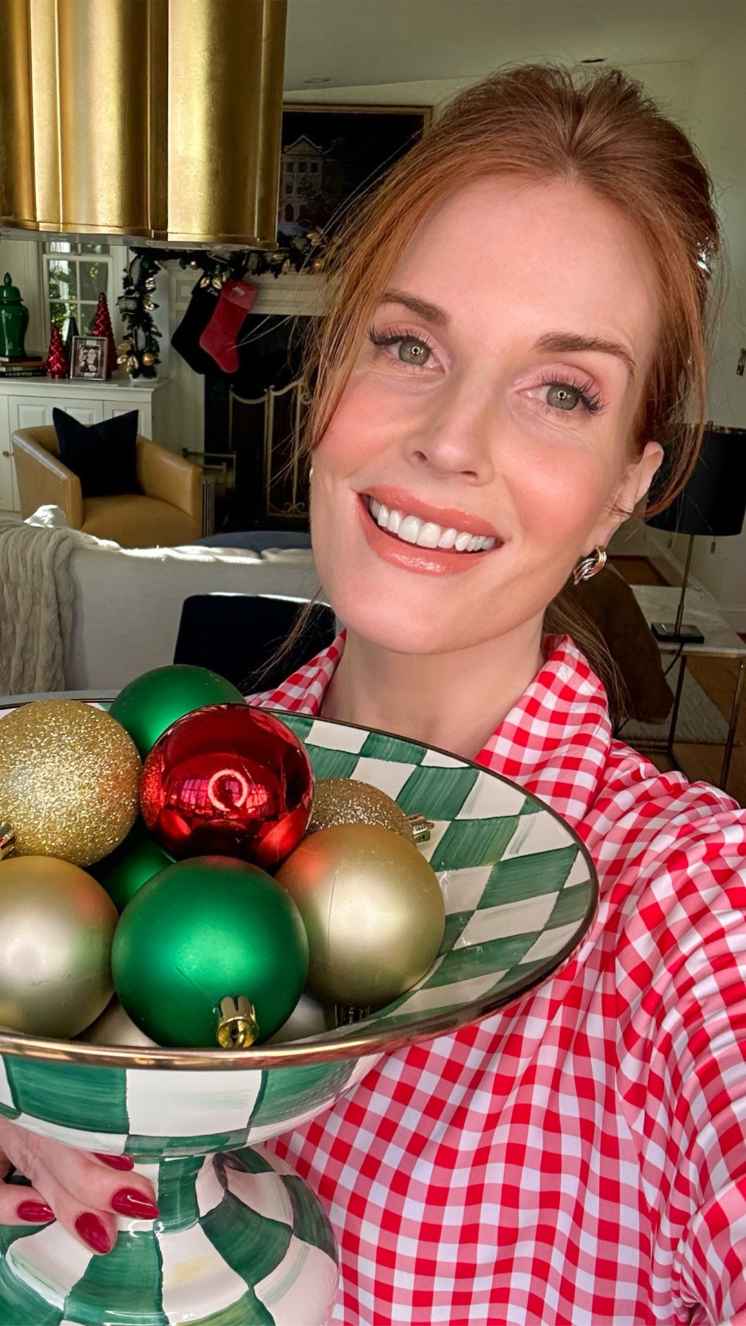 A simple holiday refresh in our kitchen nook ✨ A green bowl, a few ornaments, and the sweetest gingerbread touch.


holiday decor kitchen nook Christmas table styling green bowl ornaments gingerbread decor festive accents cozy holiday home simple Christmas styling neutral holiday inspiration Christmas decorating ideas