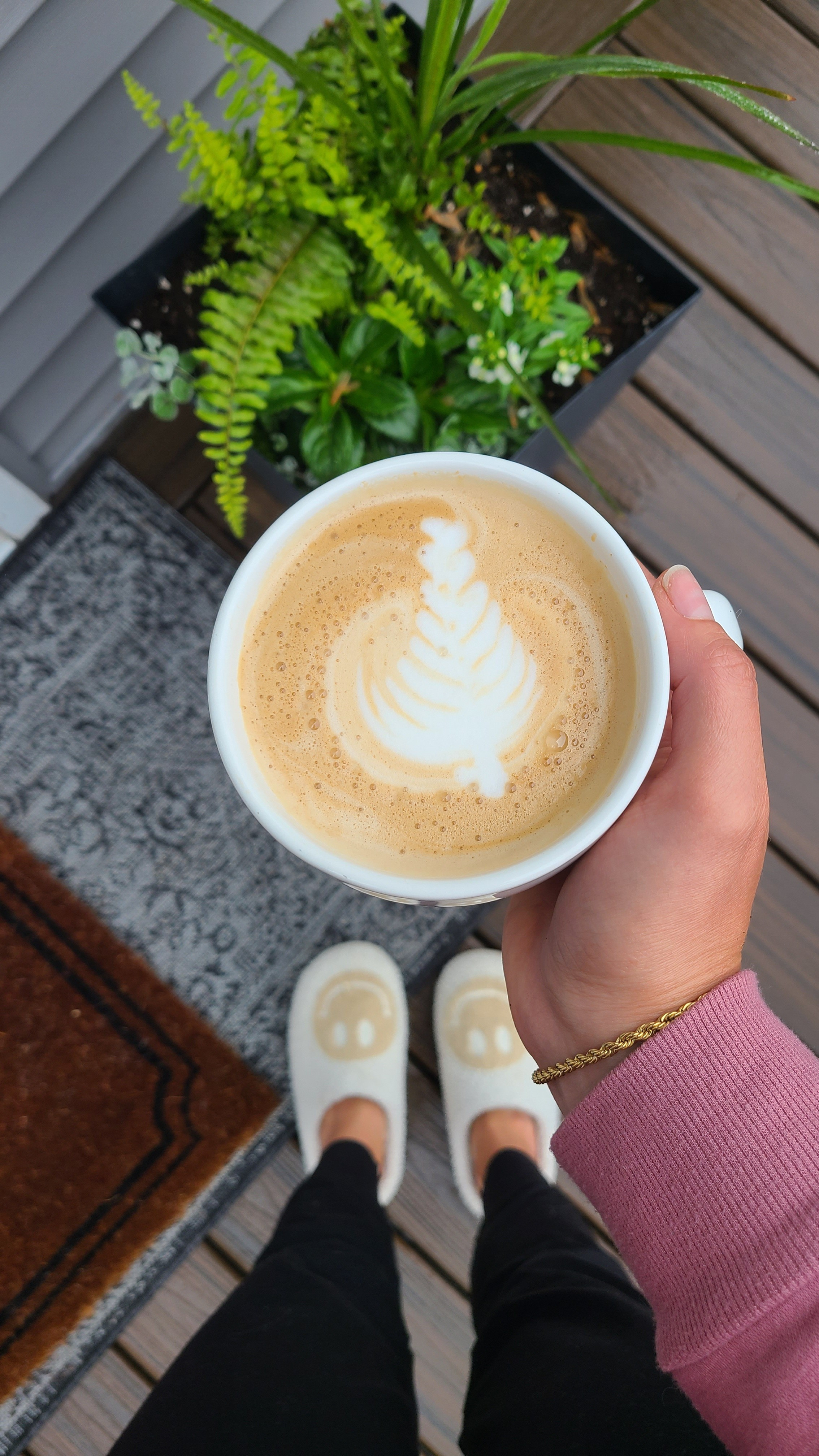 monday morning coffee ☕️

#LTKGiftGuide #LTKActive #LTKfindsunder100