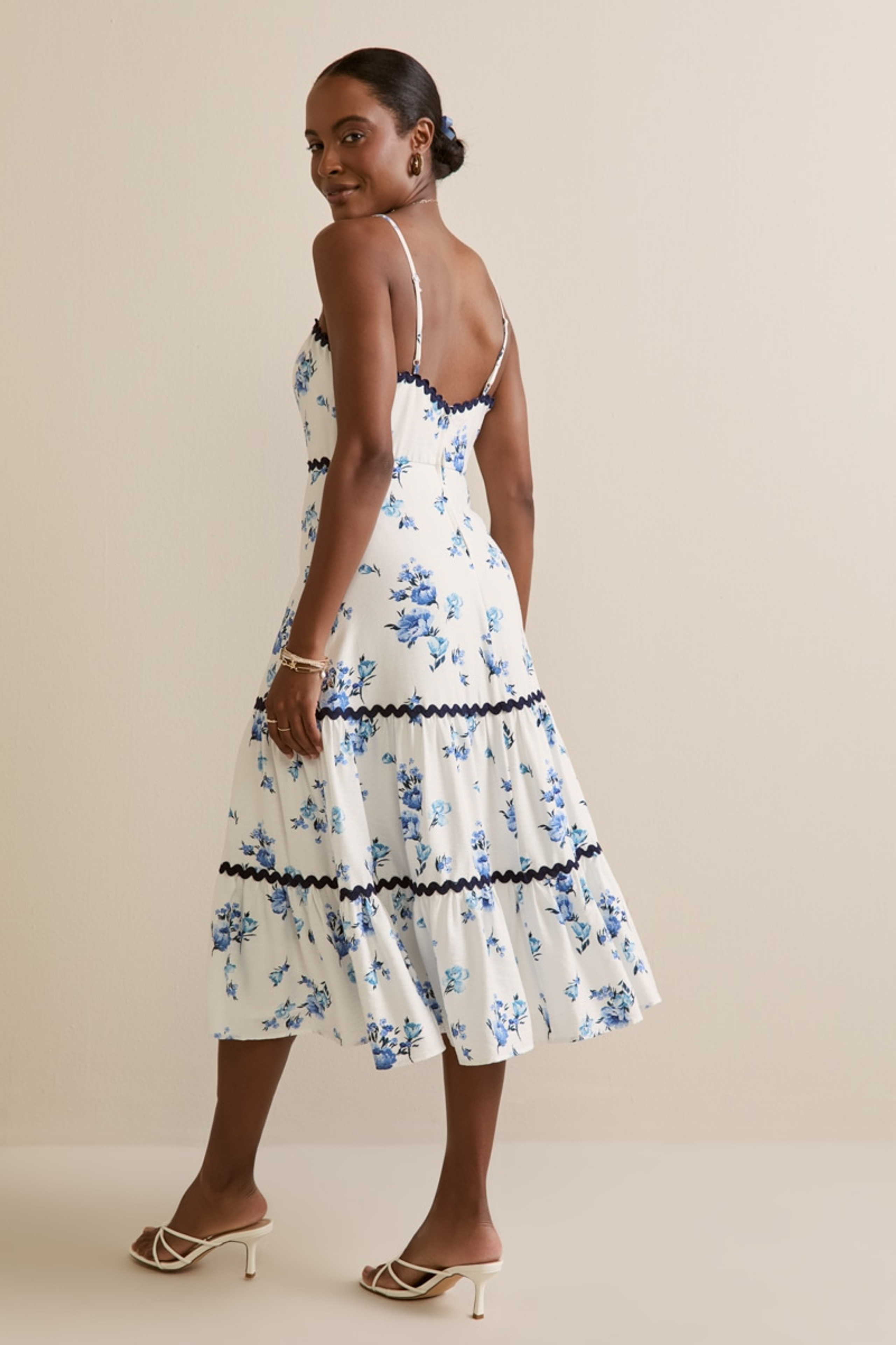 Rachael Ric Rac Floral Midi Dress | Francesca's