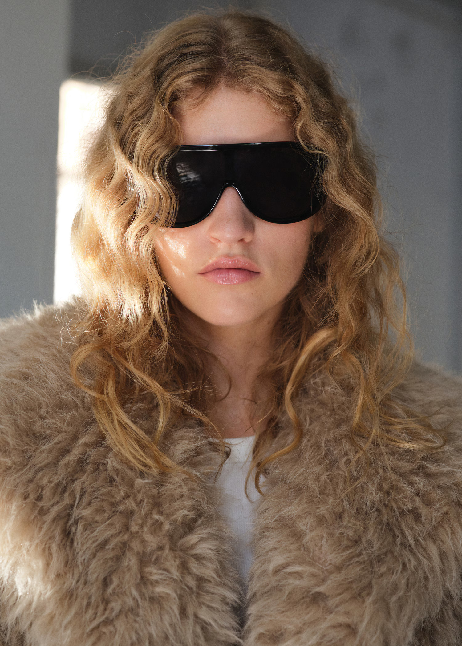 Long fur-effect coat - Women | MANGO United Kingdom | MANGO (UK)