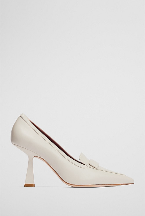 Bridgette Heel | Country Road