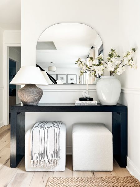 Simple console styling, small entryway

#LTKHome