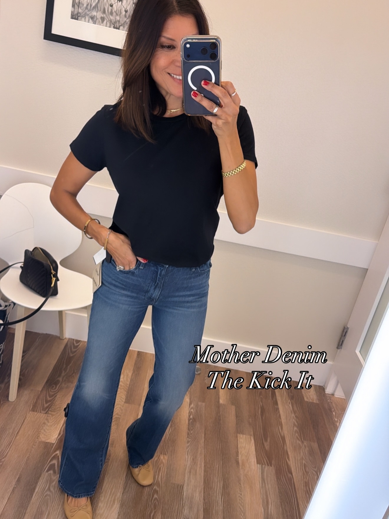 Tough decision when it comes to @mother denim 

The Kick It had a nice length fit tts 
The Roller Fray is a favorite 
The Rambler would need to go up a size 
The Half Pipe was a bit high waisted for me and I would need the petite 

Have you tried any of these ?

#motherdenim #tryon #midlifestyle #denim