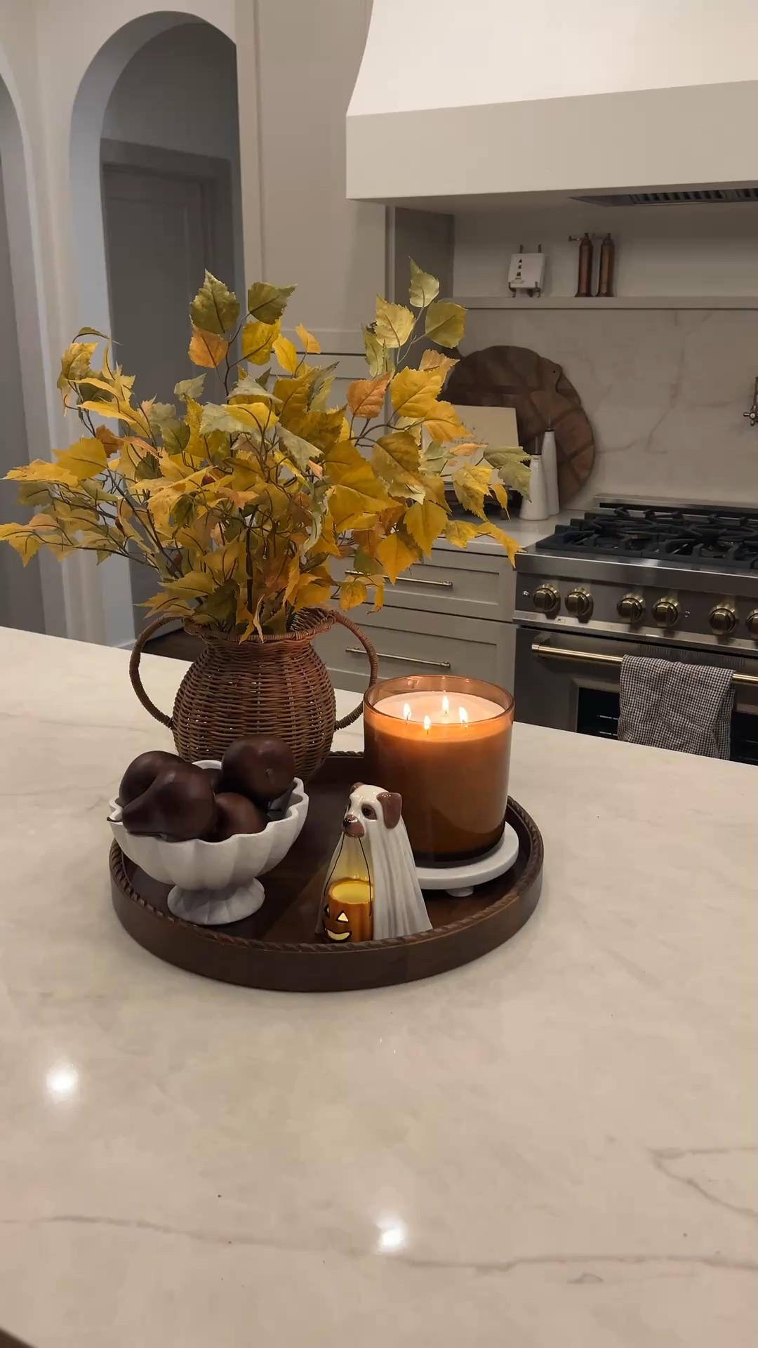 Kitchen centerpiece links!! 

Kitchen decor 
Kitchen island decor 
Fall kitchen decor

#LTKHome #LTKSeasonal