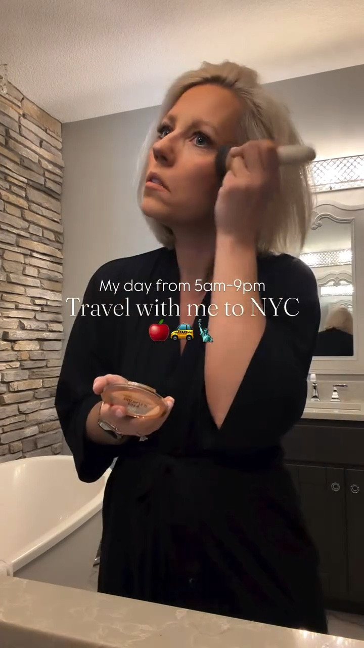 Travel with me to NYC for NYFW! An early morning calls for an early night but we made it!!! 🍎

#LTKTravel #LTKootd #LTKNYFW