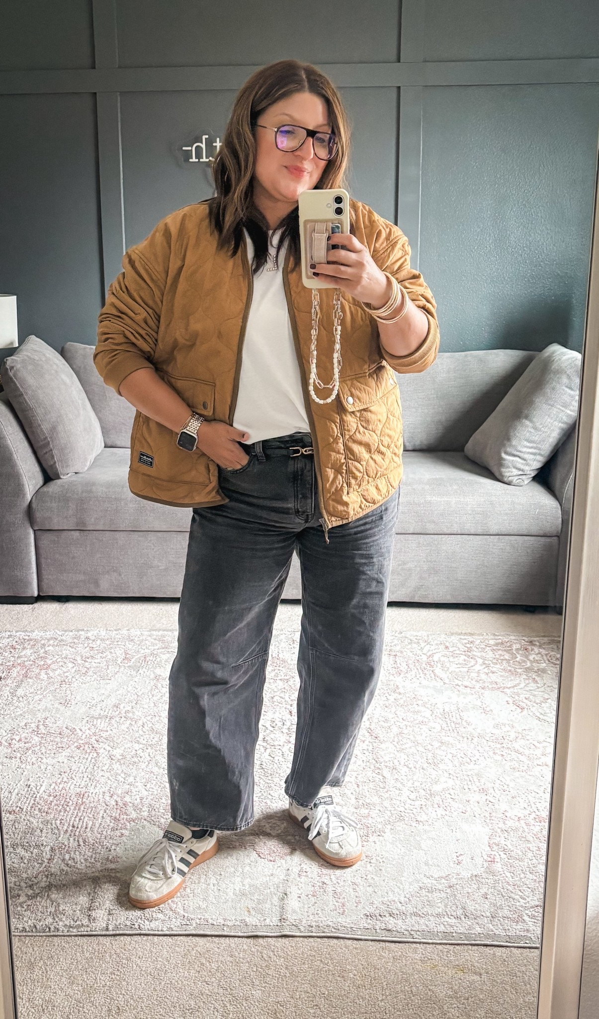 Wednesday OOTD:
Eddie Bauer jacket (XL)
Amazon tee (XL)
Amazon belt (OS)
Madewell barrel leg jeans (31)
Adidas sneakers 


#LTKMidsize #LTKSaleAlert #LTKOver40