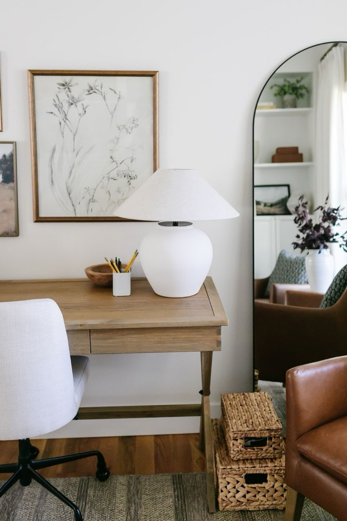 Affordable finds sure to give your home a designer look for less🙌✨

#amazon #lookforless #amazonhome #amazonfinds

#LTKSeasonal #LTKHome