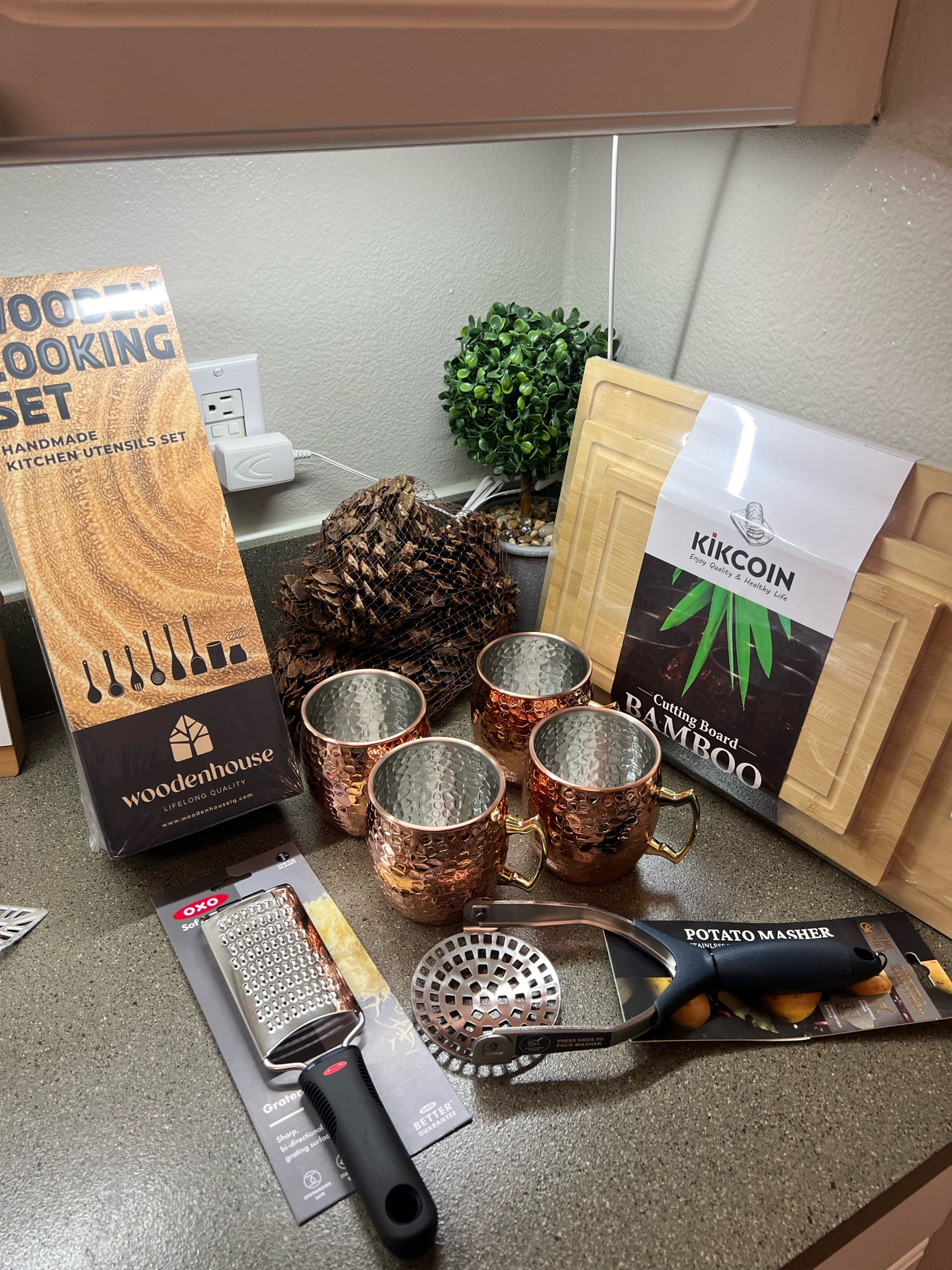 Getting thanksgiving ready! Here’s a few of my updated kitchen items, I’m using to cook with 💐🤎

#LTKSeasonal #LTKSaleAlert #LTKHoliday