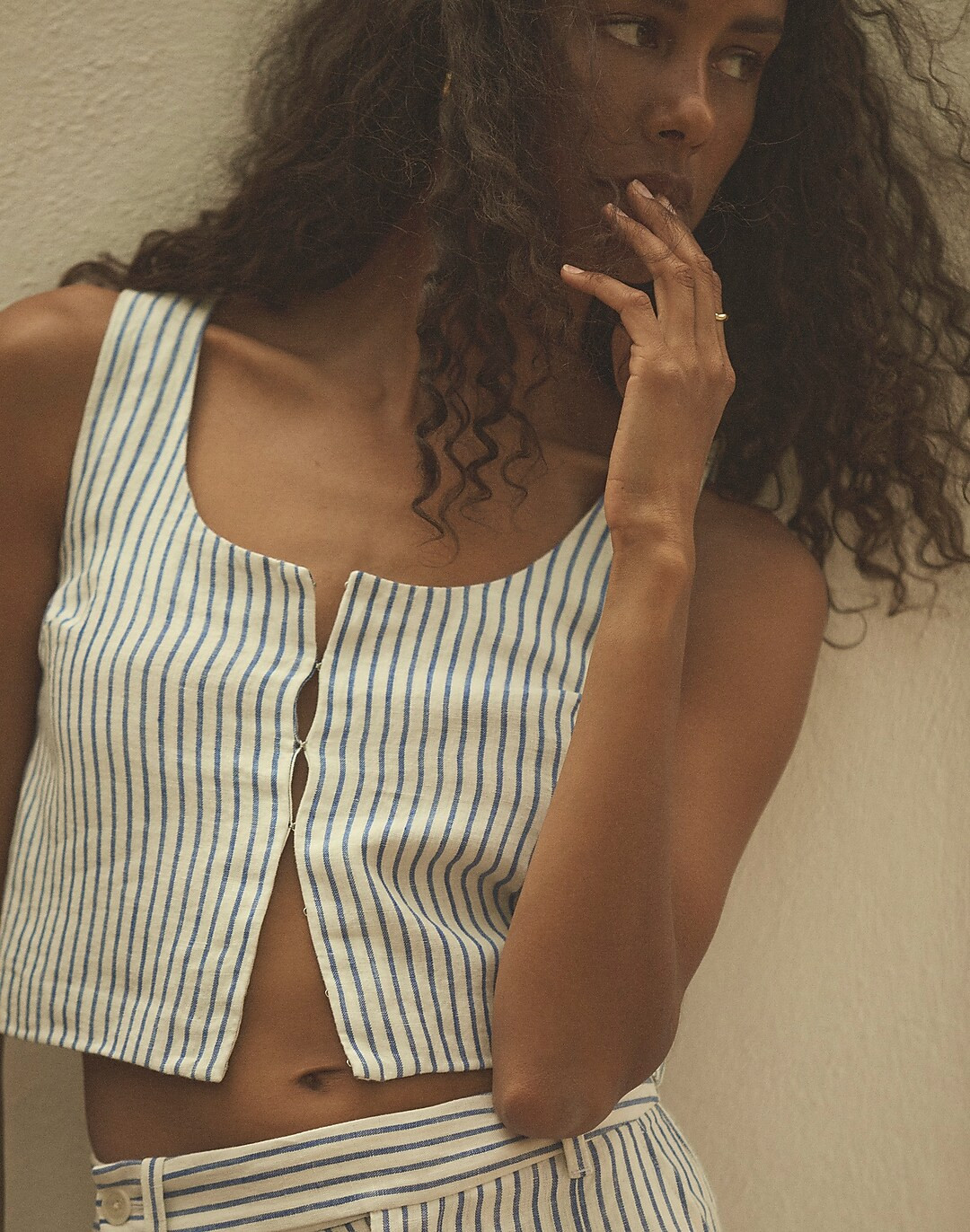 Scoopneck Crop Tank in 100% Linen | Madewell