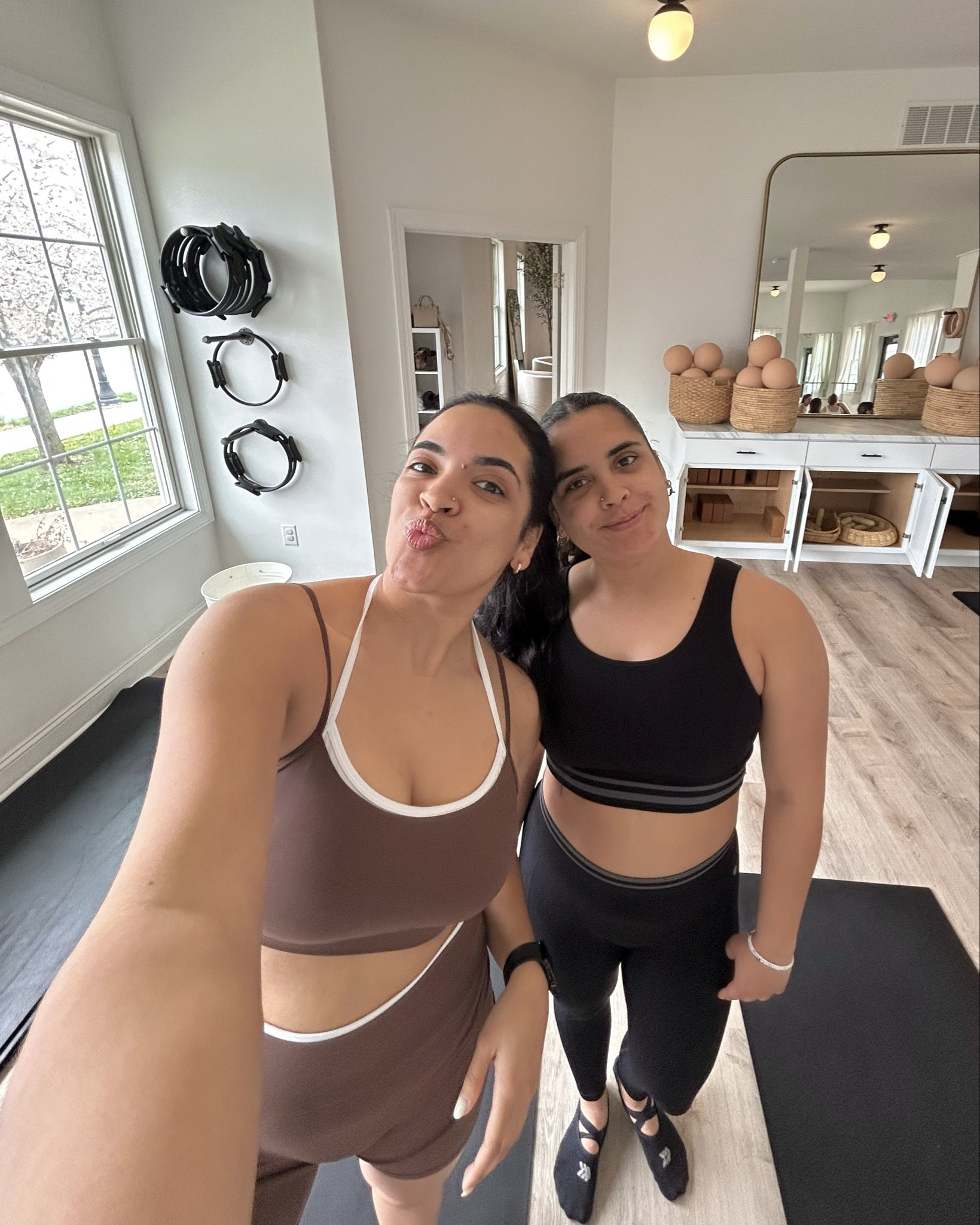 Perfect pilates set 🤎

#LTKMidsize #LTKootd #LTKActive