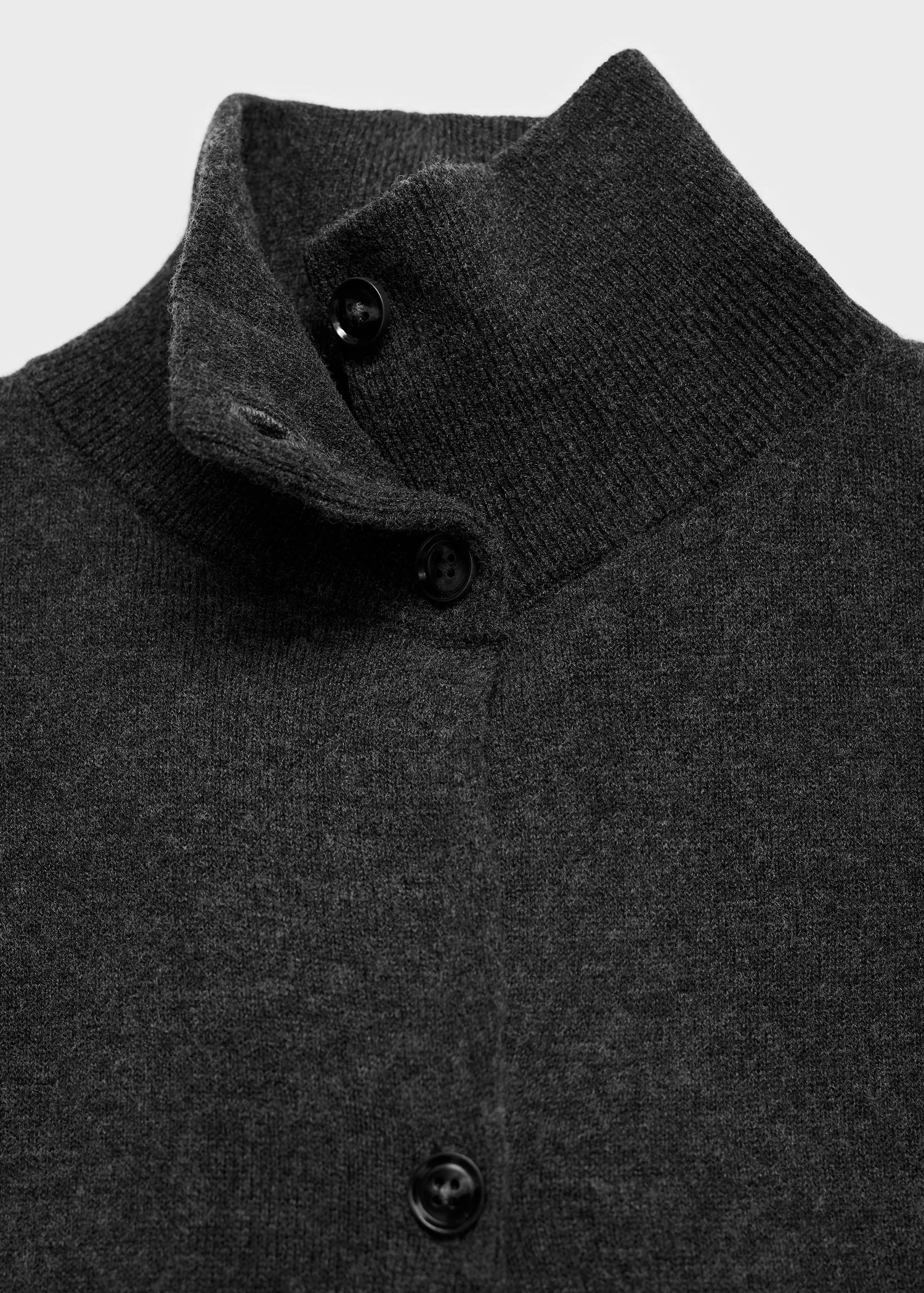 Cropped wool cardigan with buttons | MANGO (UK)