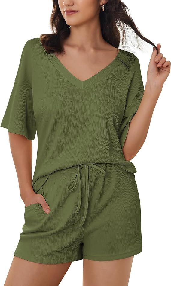 Ekouaer Women's 2024 Summer 2 Piece Lounge Pajama Sets Soft Outfits Set V-Neck Oversized Top and ... | Amazon (US)