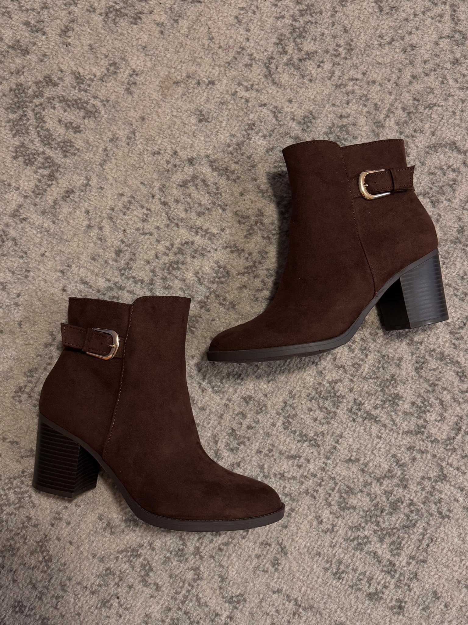 boots under $20





#LTKSaleAlert #LTKGiftGuide #LTKCyberWeek