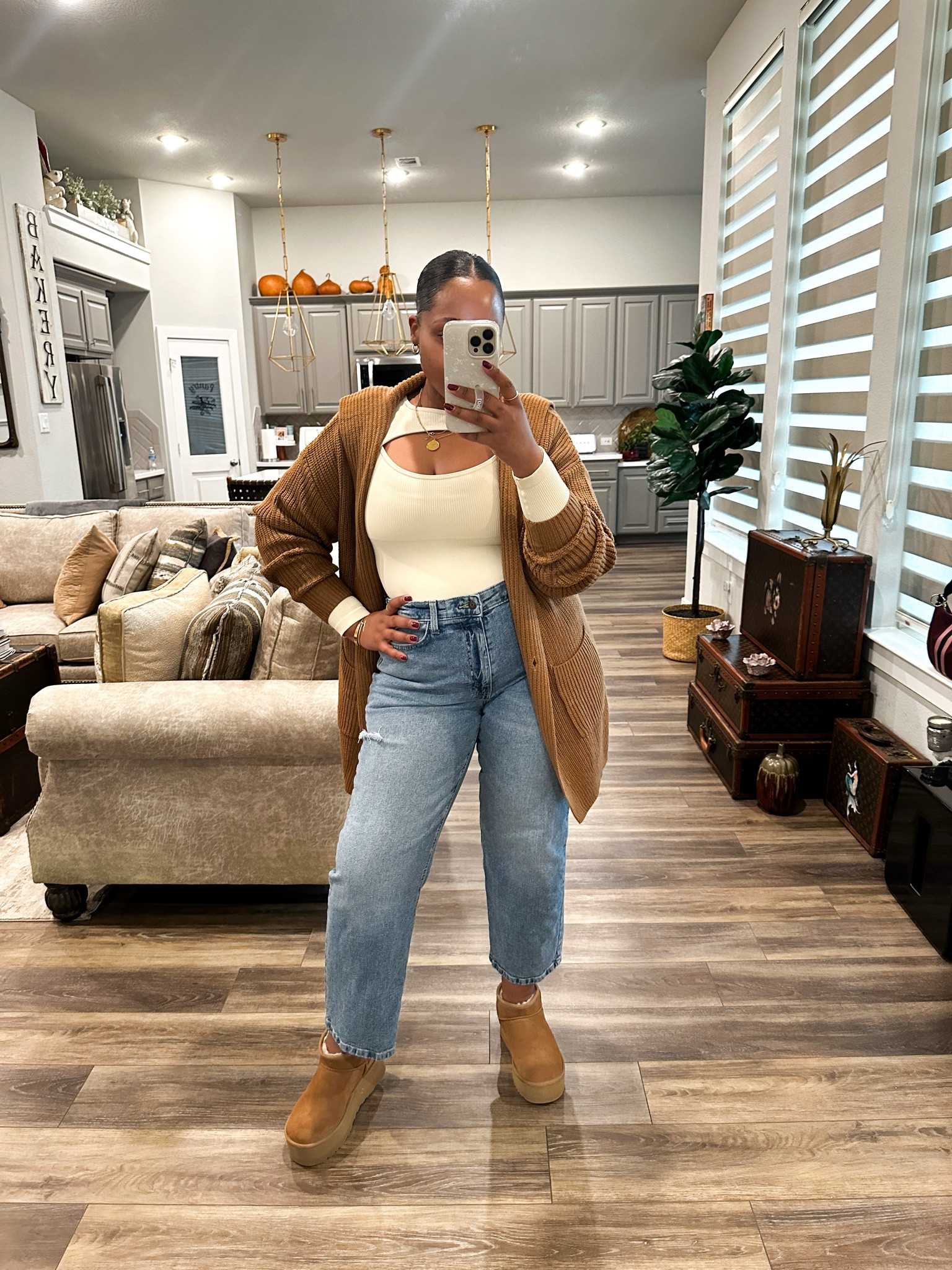 Jeans -  tts 
Bodysuit -  medium 
Cardigan-  medium 
Ugg-  tts 

Winter outfit - how to style - what to wear - everyday outfit - work outfit - boots - Ugg boots - platform boots - jeans - high waisted jeans - bodysuit - cardigan - affordable fashion - midsize - 

#LTKshoecrush #LTKstyletip #LTKsalealert

Follow my shop @styledbylynnai on the @shop.LTK app to shop this post and get my exclusive app-only content!

#liketkit 
@shop.ltk
https://liketk.it/4t9M8

Follow my shop @styledbylynnai on the @shop.LTK app to shop this post and get my exclusive app-only content!

#liketkit 
@shop.ltk
https://liketk.it/52kLu

Follow my shop @styledbylynnai on the @shop.LTK app to shop this post and get my exclusive app-only content!

#liketkit 
@shop.ltk
https://liketk.it/52wI9