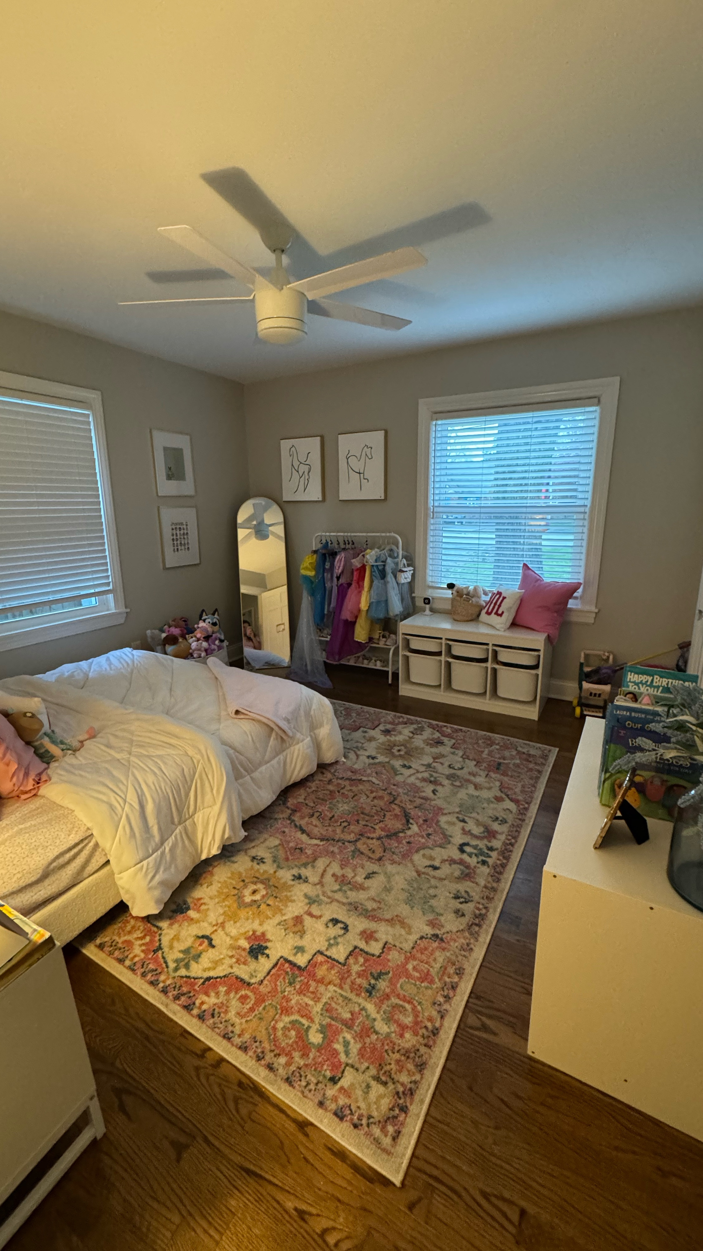 💕Vivi's Big Girl Room 💕
Sharing everything we have. Still waiting on window treatments but loving how fun her room is! 