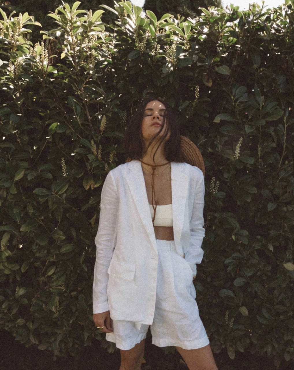 White linen for summer always feels effortless, and this set is one I keep reaching for. The white linen blazer adds just enough structure, paired with linen bermuda shorts for an easy, tailored look that still feels relaxed. It’s the kind of outfit that works for warm days in the garden, casual lunches, or travel—lightweight, breathable, and polished without trying too hard.
I styled it simply with neutral accessories and flat sandals, but it would transition just as well with a heeled sandal or woven tote for a more elevated summer outfit. Linen like this is one of the easiest ways to build a timeless warm-weather wardrobe.
#linenoutfit #summerstyle #linenblazer #bermudashorts #neutralstyle #classicstyle #effortlessstyle #summeroutfits #capsulewardrobe #ltkstyle

#LTKPetite #LTKgrwm #LTKootd
