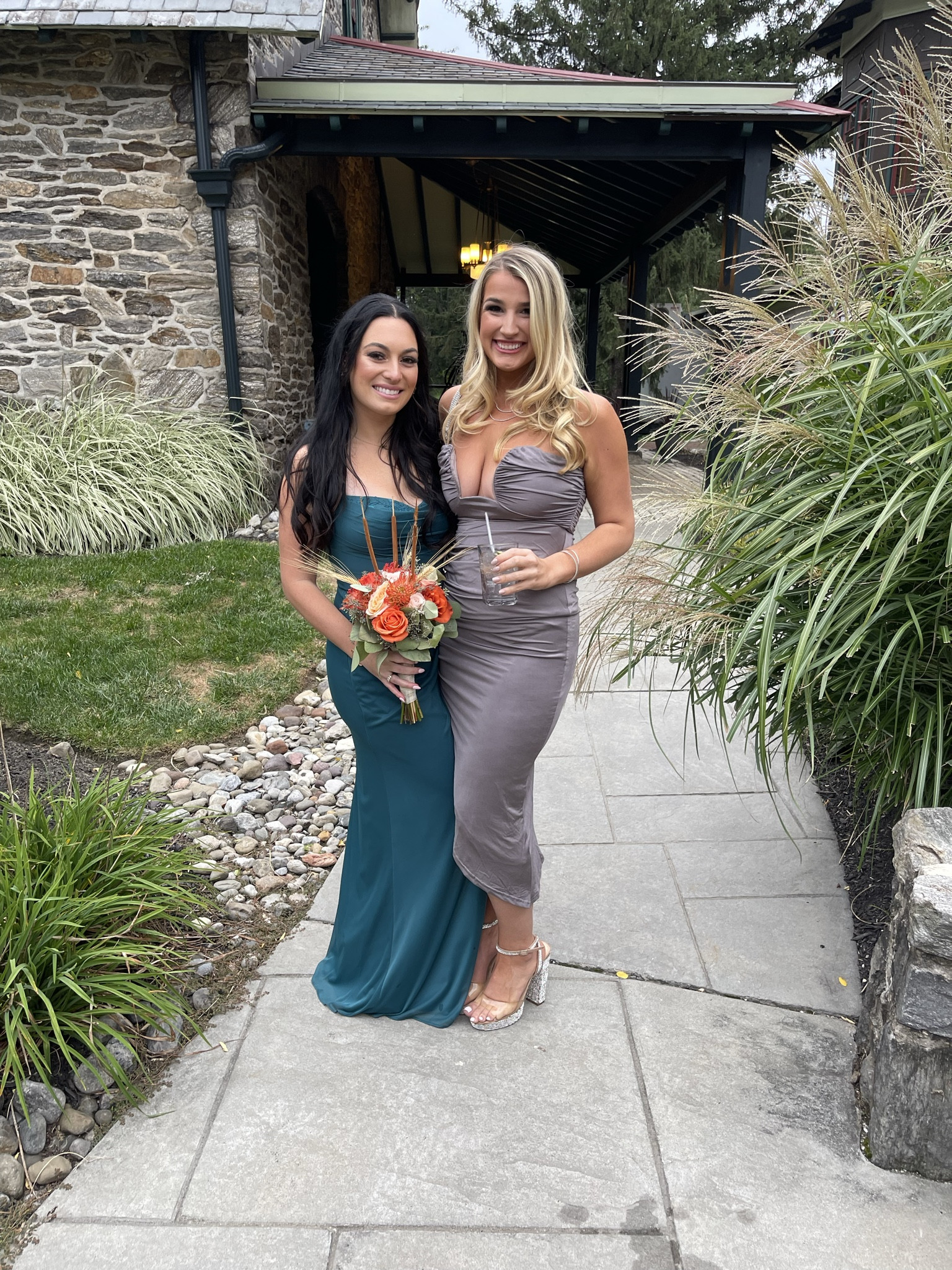 Midi Length Wedding Guest Dress

Size M• Formal Wedding Guest Dress• length Mid•

#LTKstyletip #LTKwedding #LTKCyberWeek